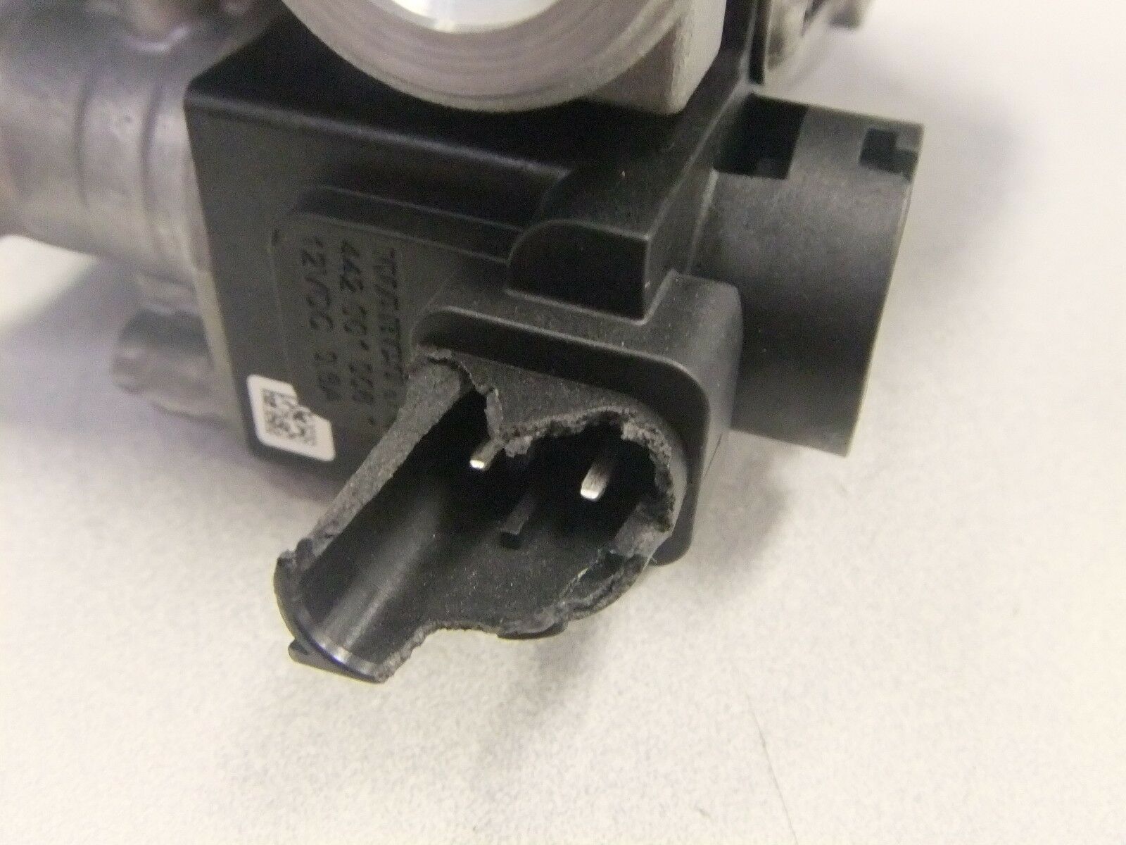 *DAMAGED* ABS Valve, Wabco- 9760001050 037 (3939681861718)