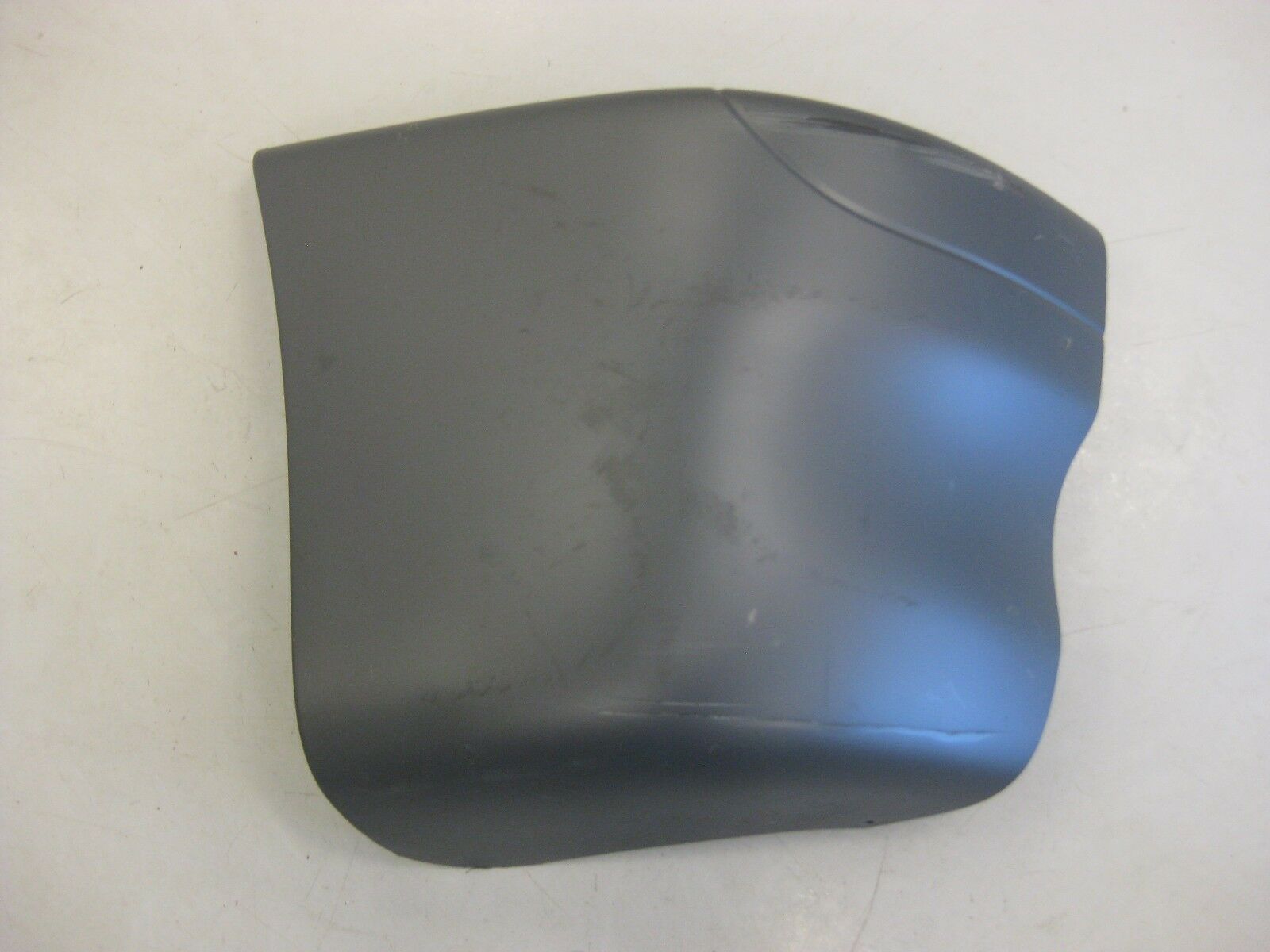 Freightliner Columbia Bumper End Cap Plastic RH Passenger Side 21-26021-005/-007 (3939548823638)