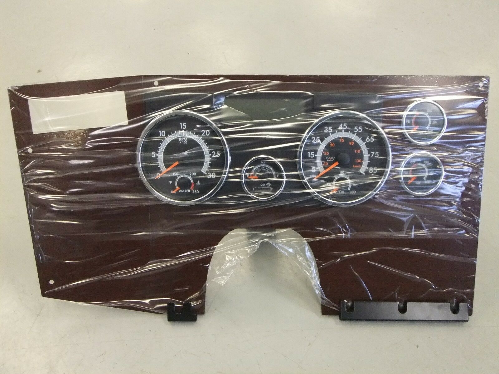 Western Star 5700 Instrument Gauge Cluster--P/N  A06-93159-100, A22-72507-101 (4023616536662)