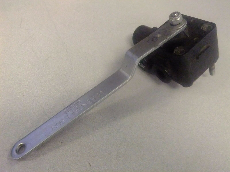 Used Hendricks Rear Suspension Height Control Leveling Valve - P/N  16-14318-000 (3939497836630)