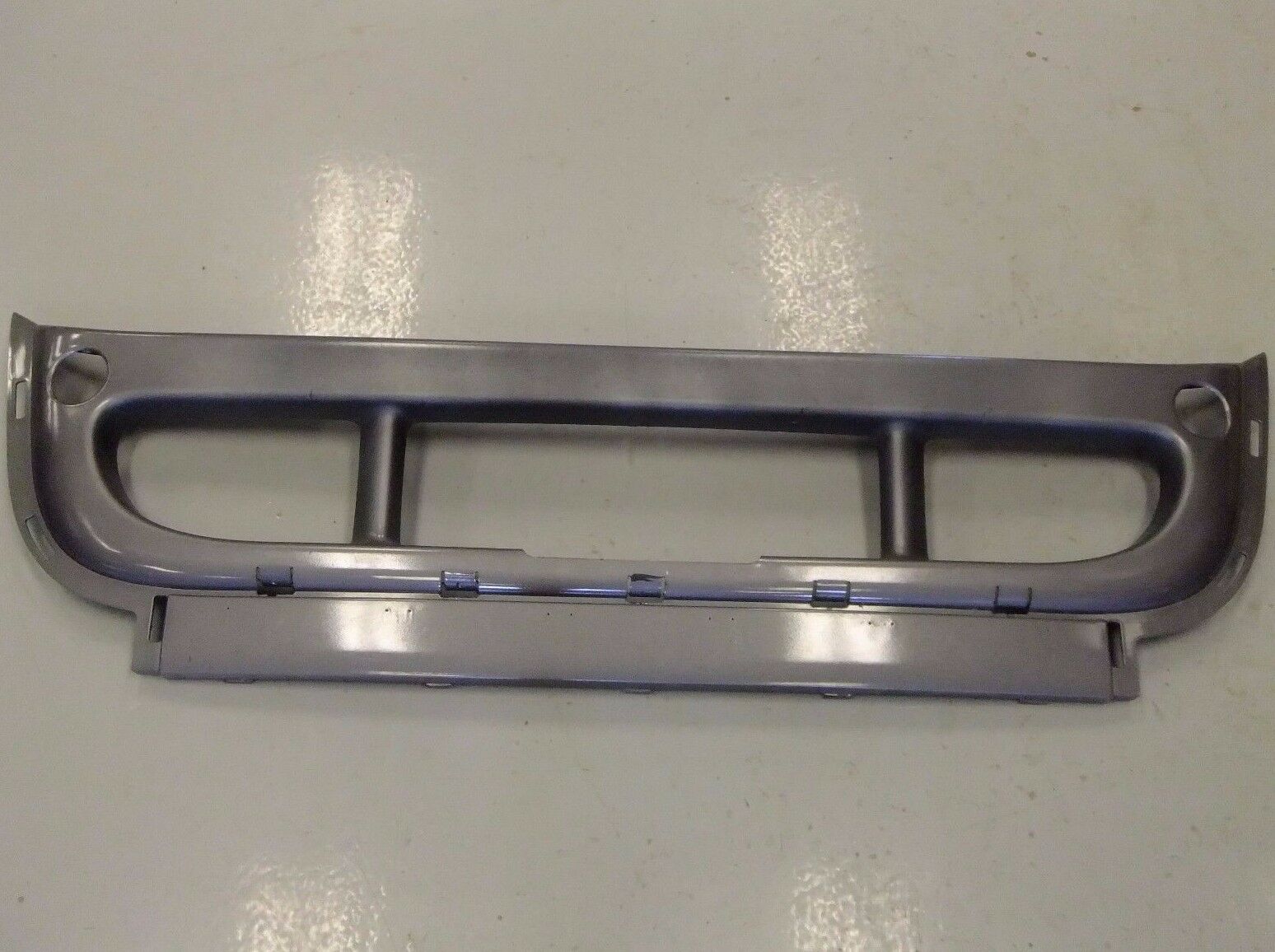 Used Freightliner Cascadia Plastic Front Bumper Facia Center - P/N  21-28446-000 (3939555901526)