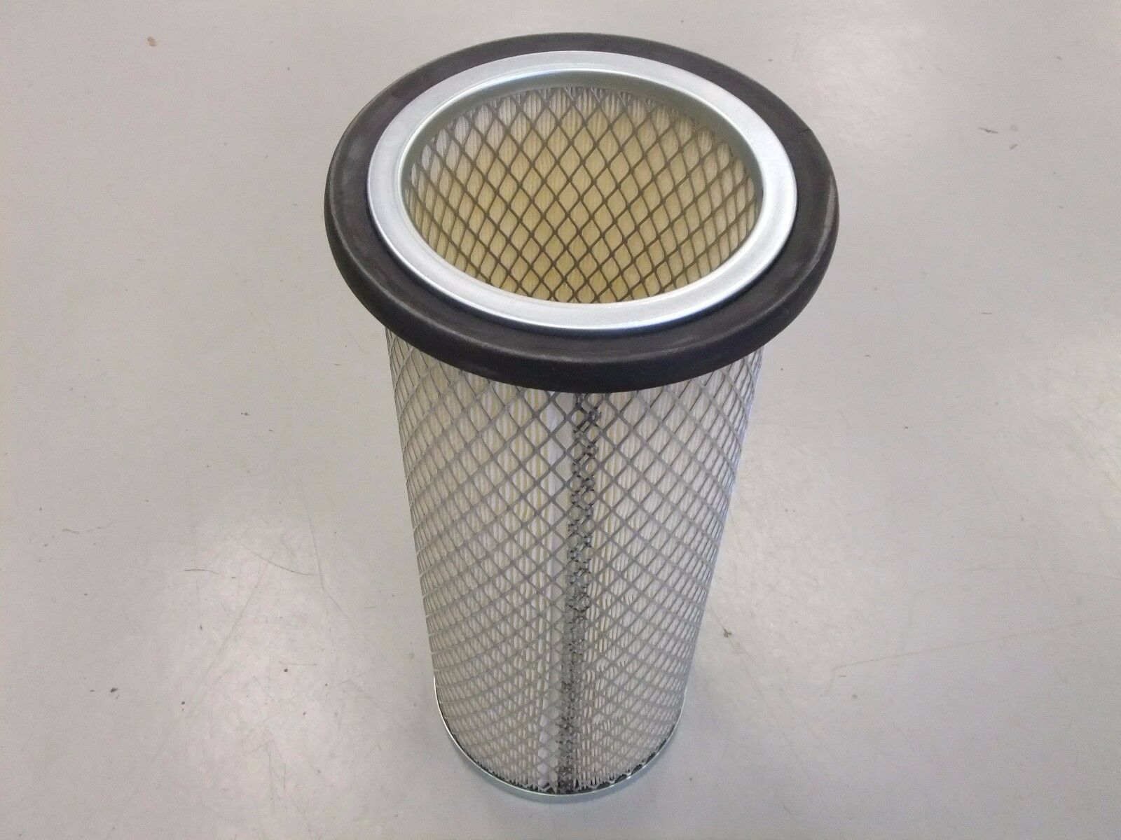 Fram Heavy Duty Metal End Air Filter - P/N CA507SY (3961822380118)