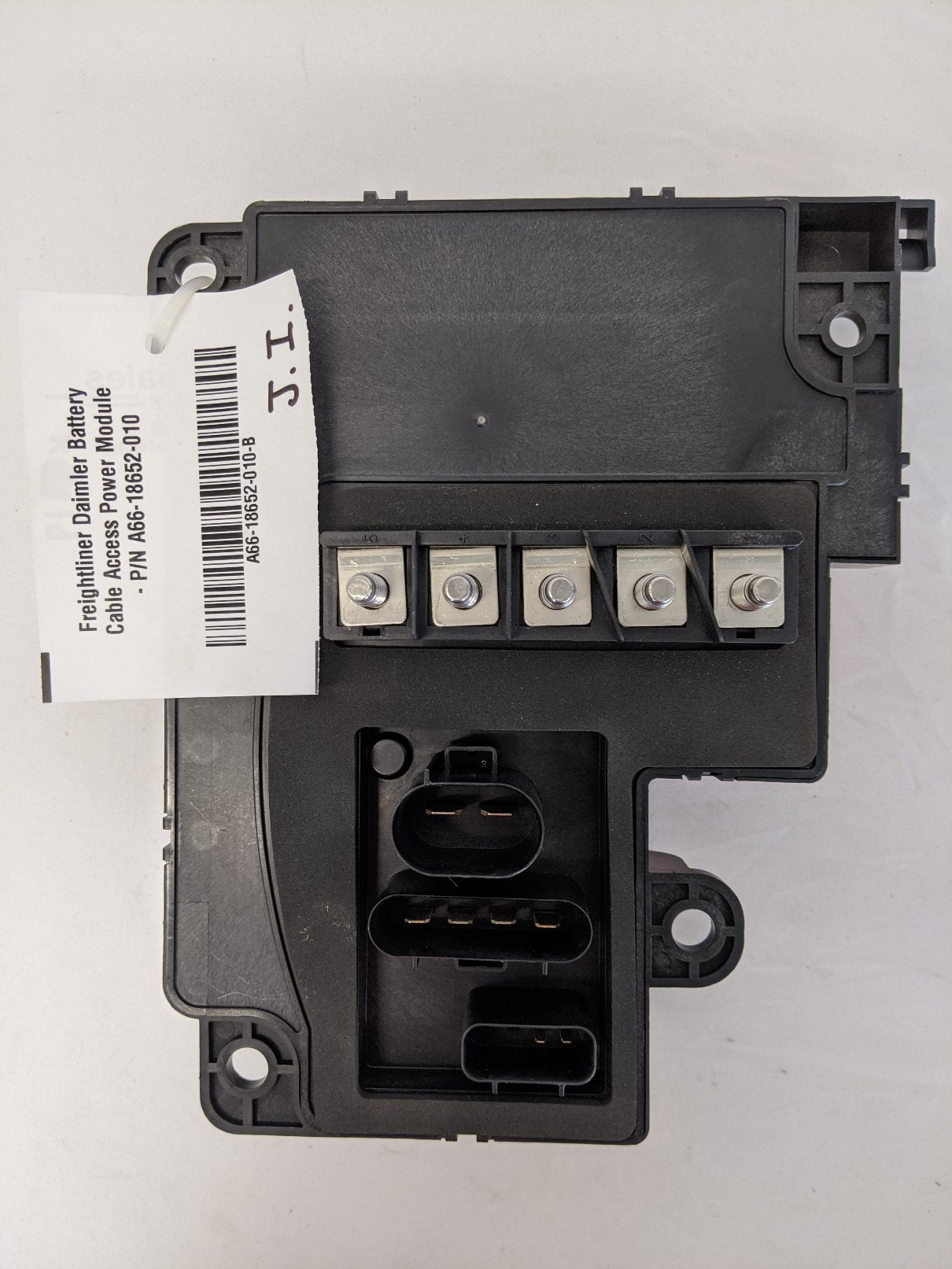 New Freightliner Daimler Battery Cable Access Power Module - P/N A66-18652-010 (10173061497148)