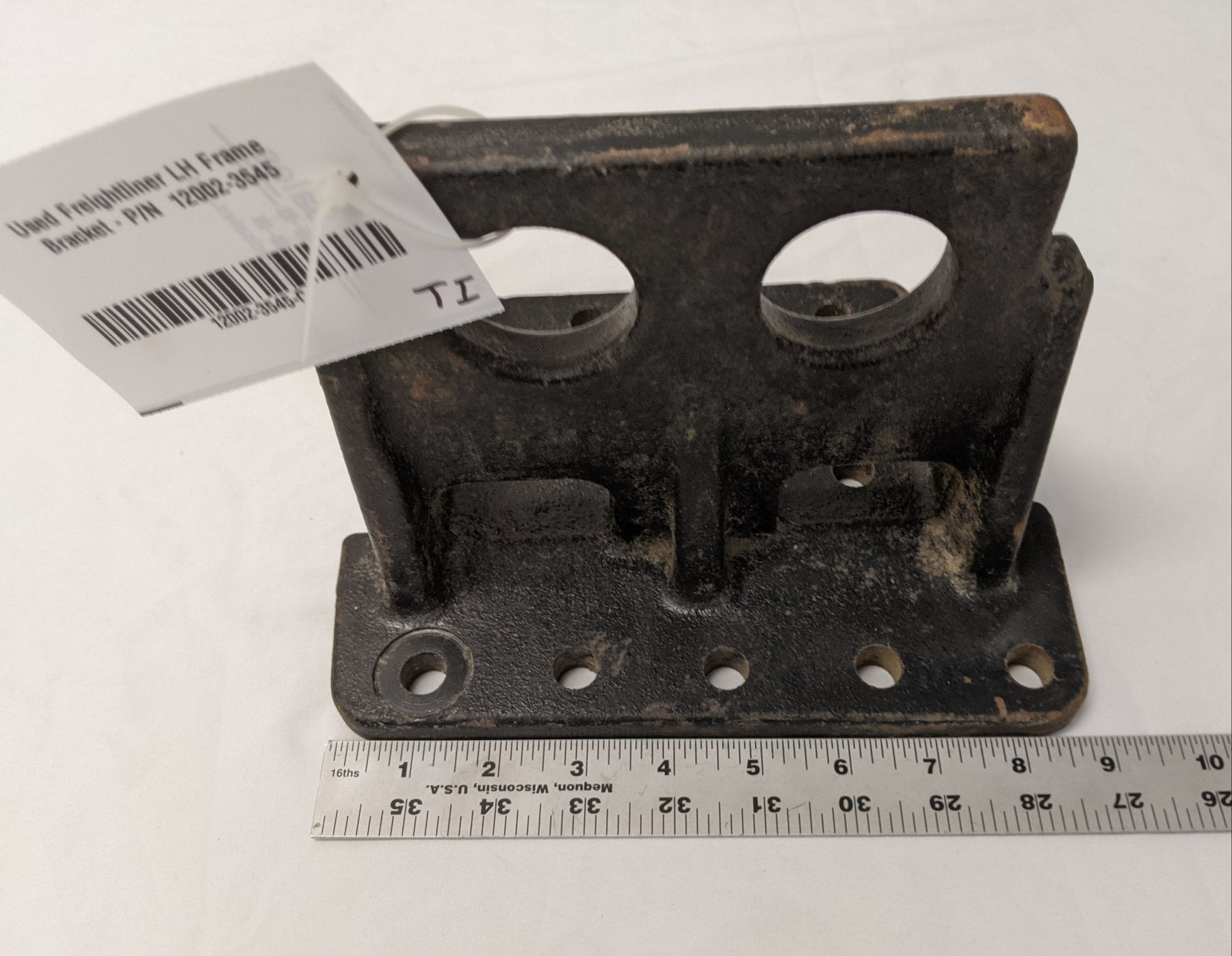 Freightliner LH Frame Bracket - 12002-3545