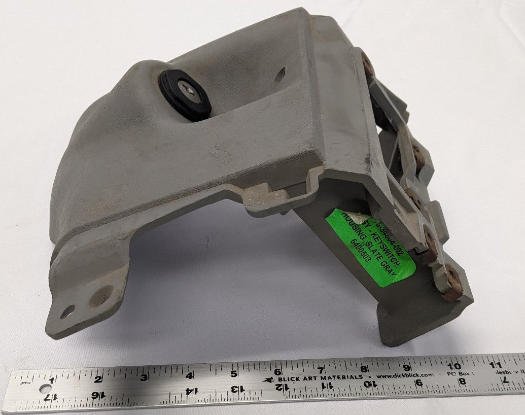 Used Freightliner Columbia Keyswitch Center Housing Cover Assembly - P/N 18-32690-002