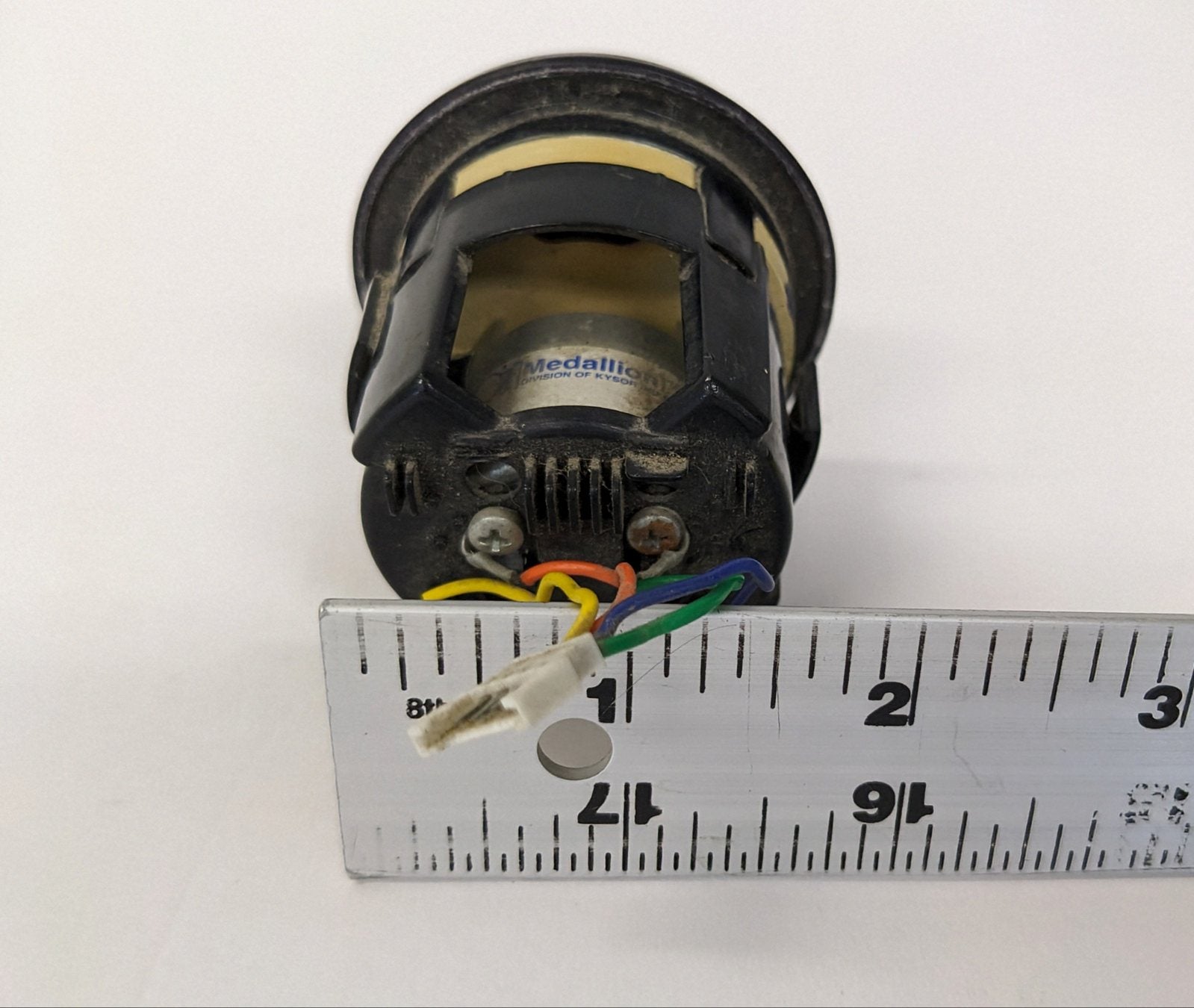 Used Freightliner Engine Oil Temperature Deg.°F Gauge - P/N 22-46517-000 (10106694631740)
