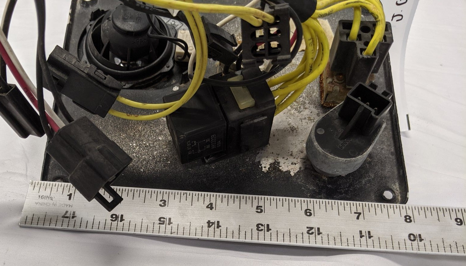 Freightliner FLD Black Sleeper Control Panel (22-46935-411) - Used