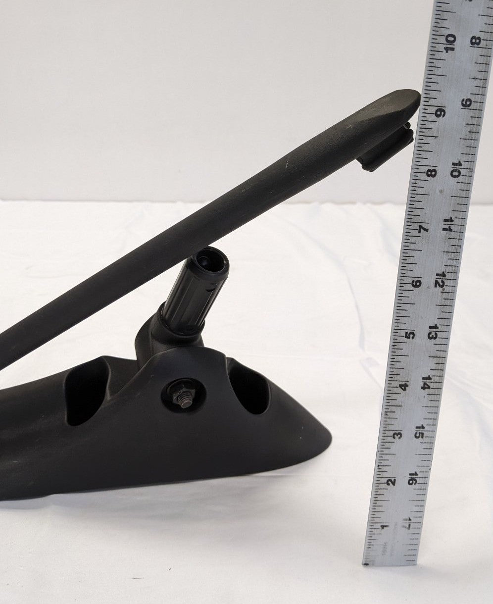 International RH Upper Mirror Holder Bracket - P/N 2509069C91