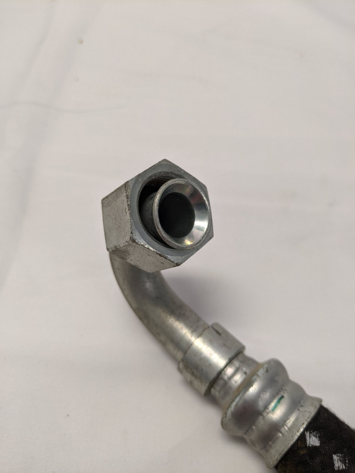 Freightliner Steering Hydraulic Return Hose - P/N 14-16657-000