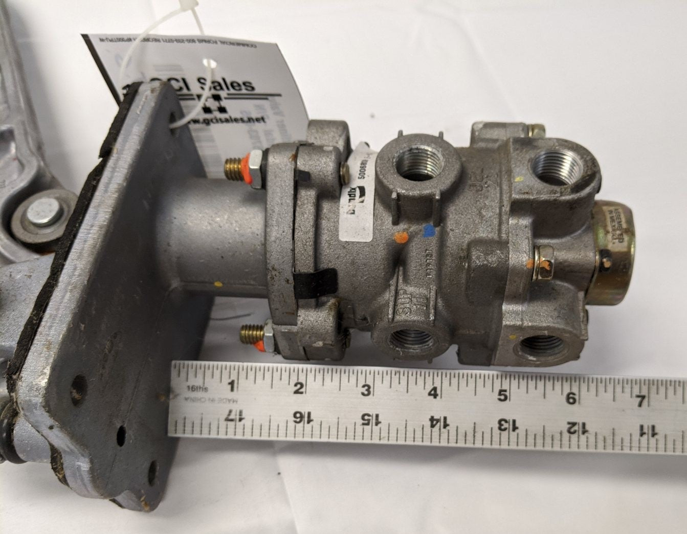 Freightliner Valve Brake Pedal - A12-25703-005 - Used