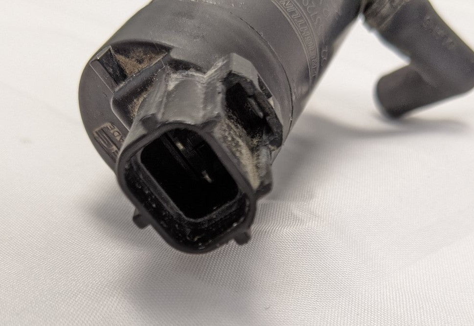 Freightliner Windshield Washer Solution Pump - P/N A22-53729-000