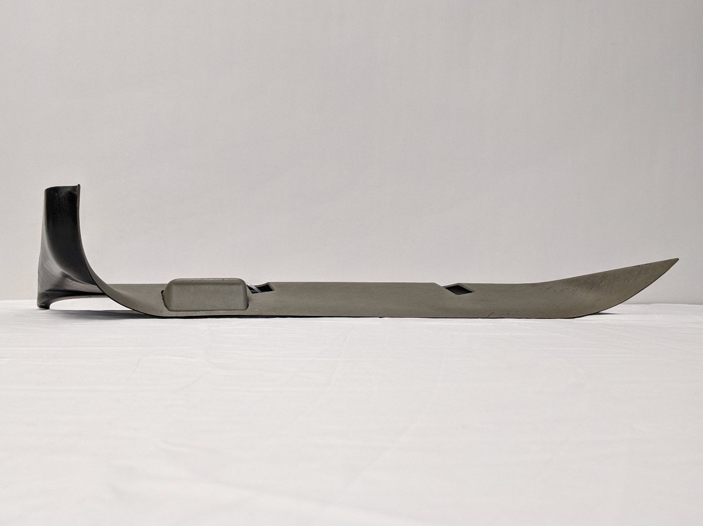 Freightliner RH Upper A-Pillar Cover Trim (18-31405-001) - Used