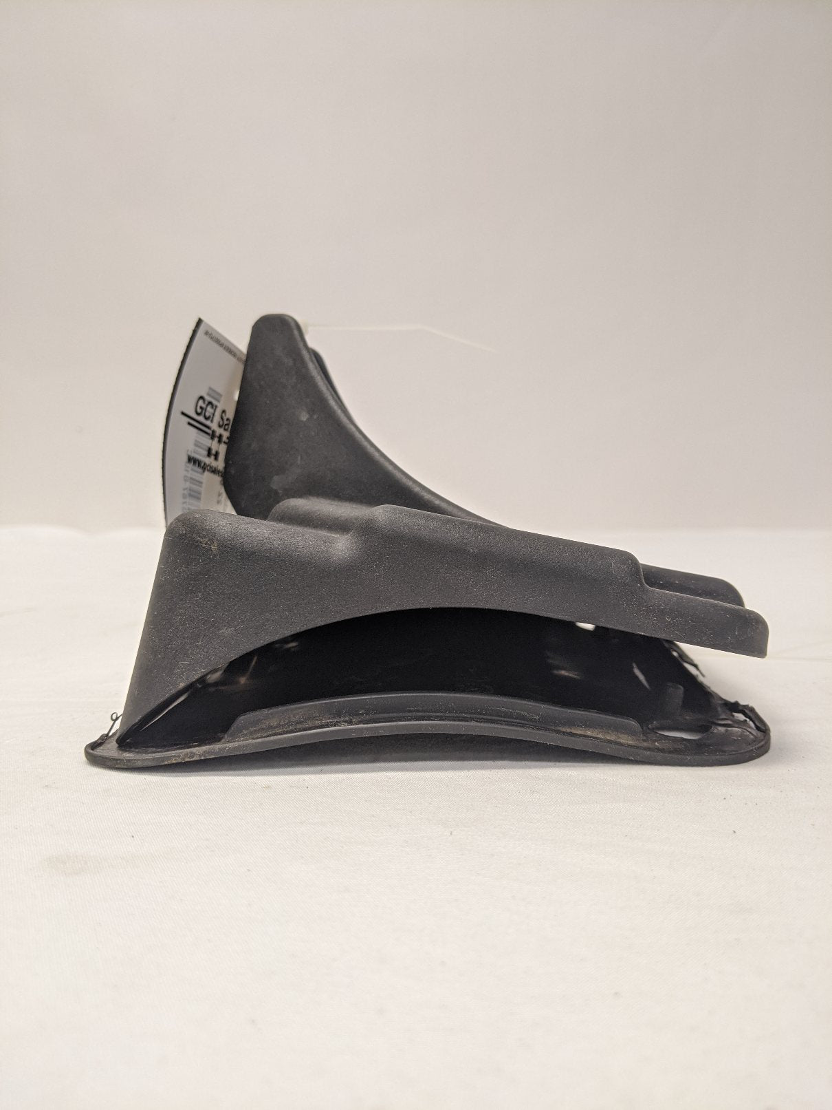 Used Freightliner Sleeper LH Lower Side Extender Brace w/ Seal -P/N 22-60787-010