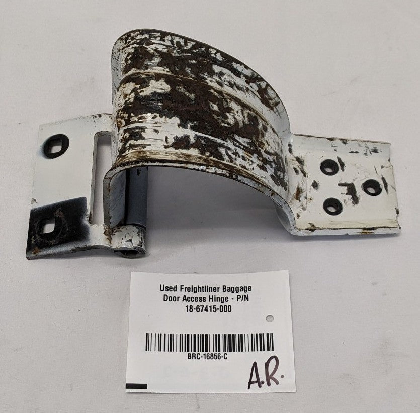 Freightliner Sleeper Baggage Door Access Hinge 18-67415-000