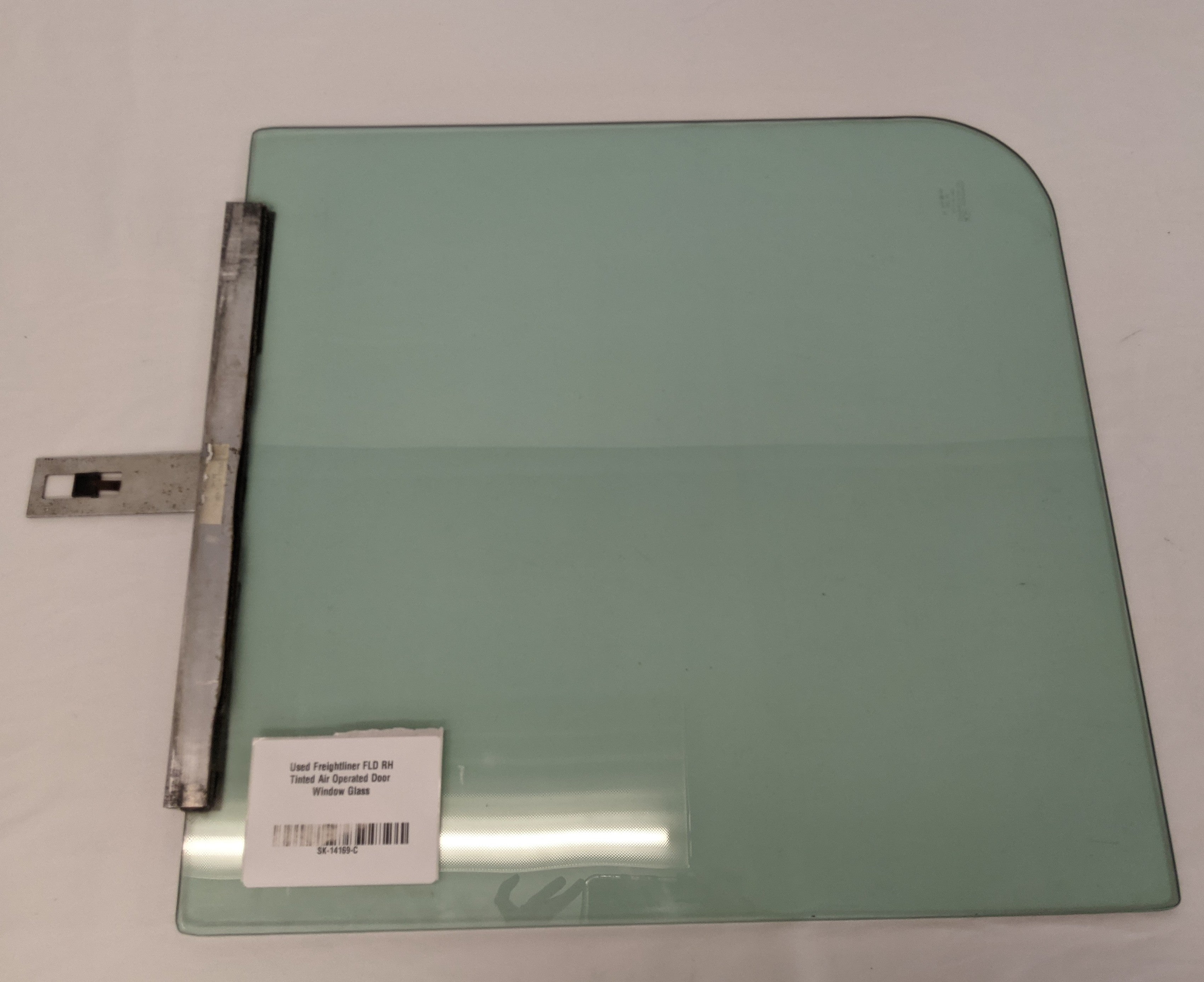 Used Freightliner FLD RH Tinted Air Operated Door Window Glass- P/N 18-17450-001 (10098615779644)