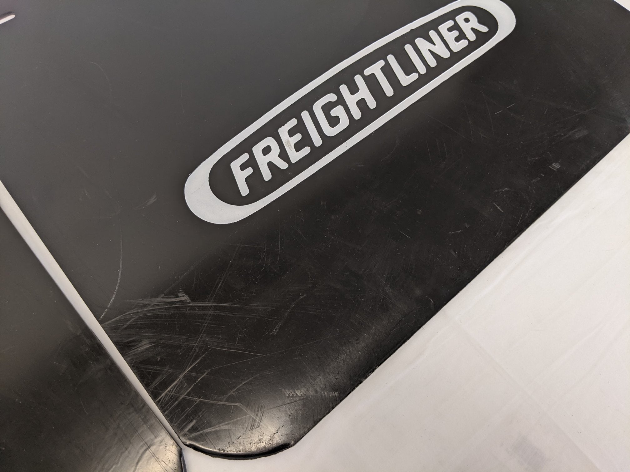 *Set Of 2* Used RH & LH 27" Rear Mud Flap w/ FTL Logo - P/N 22-79217-222, -212 (10137987252540)