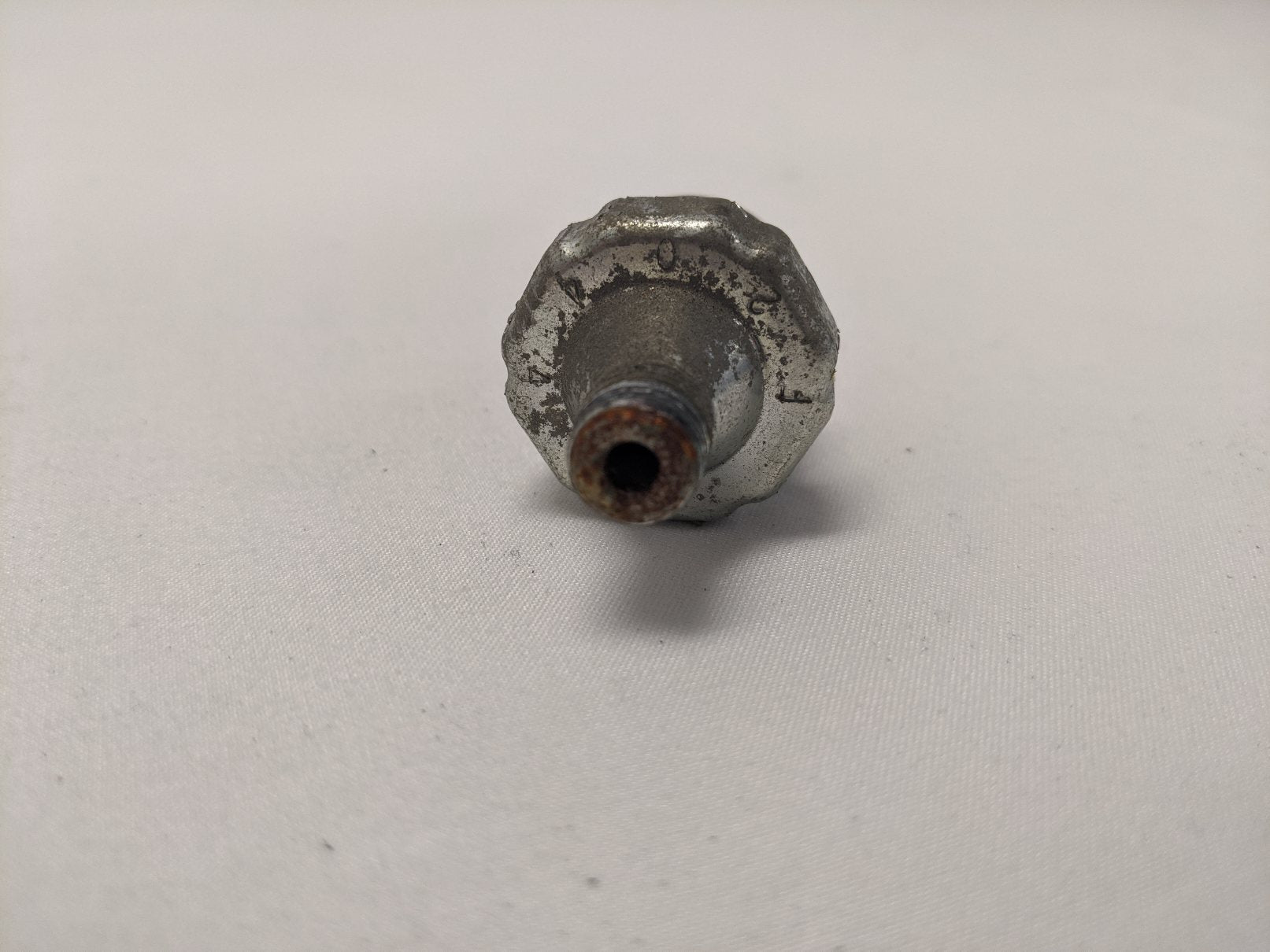 Freightliner Normally Open Air Pressure Cut-Off Switch - Used