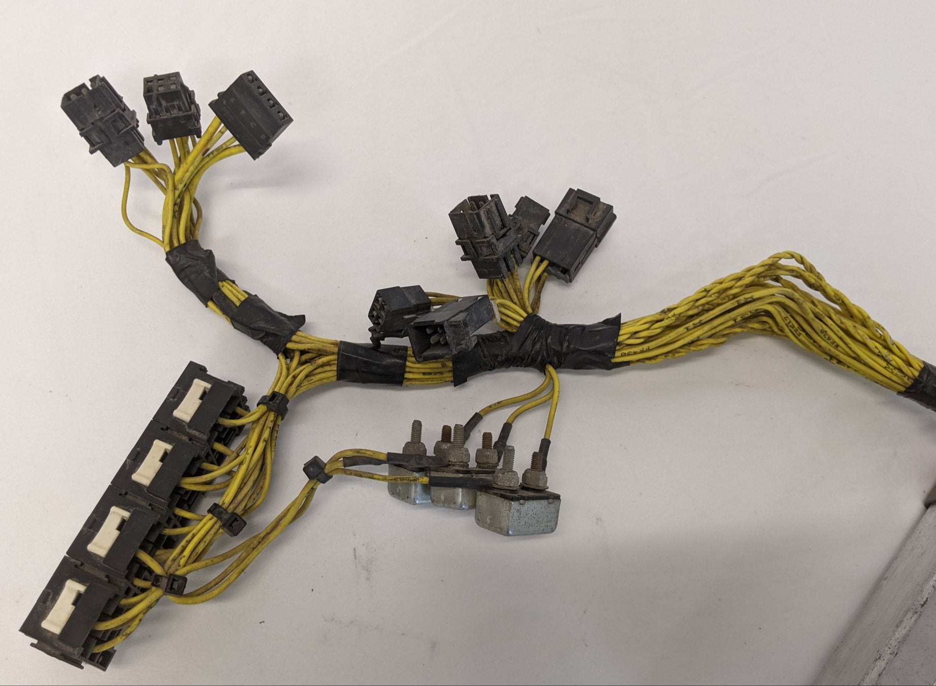 Used Freightliner FLD Classic 4C ABS Electronic Control Unit - P/N WAB4460040390 (10016840712508)