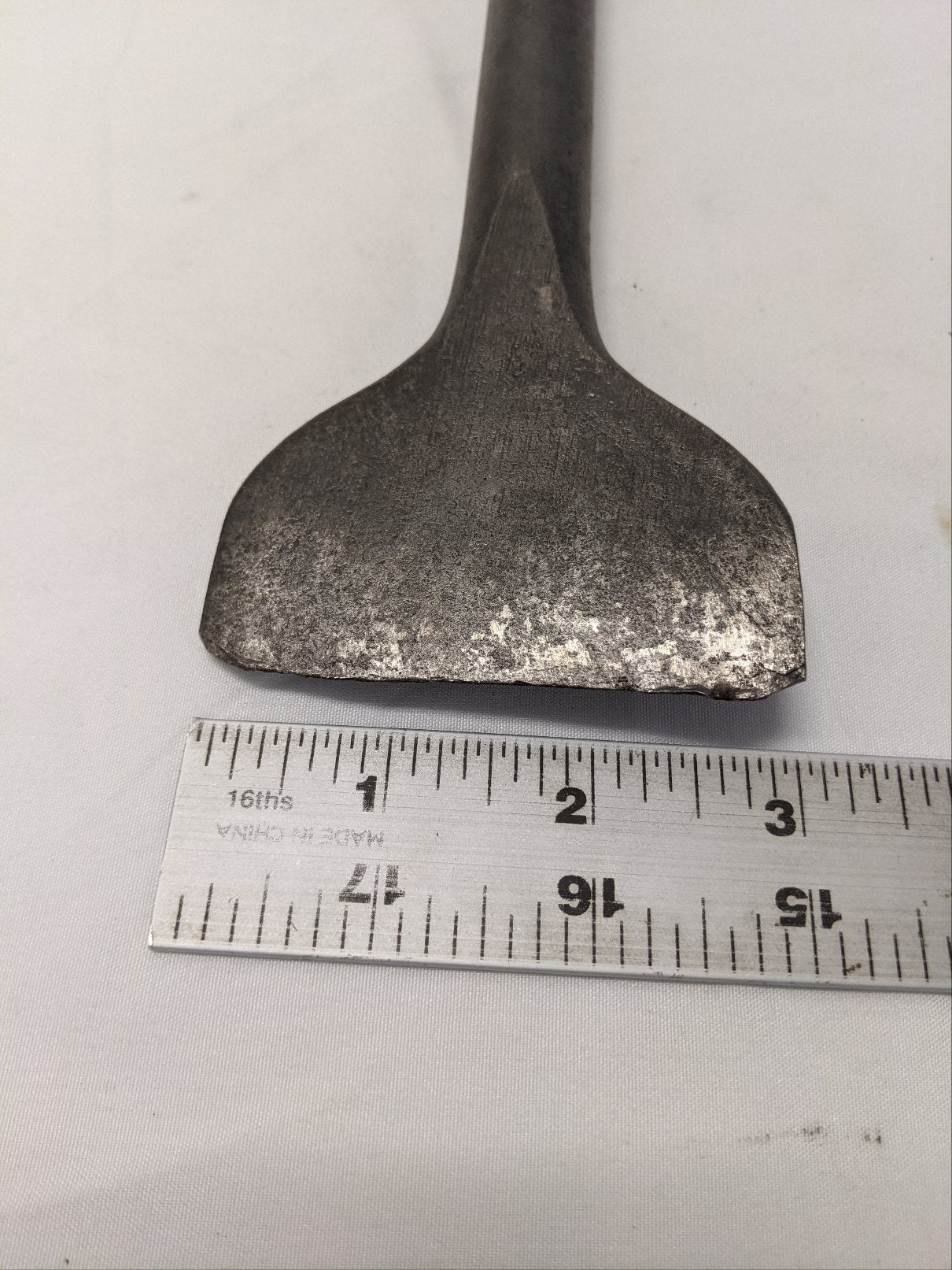 Hammer Chisel Set | 3 Pieces | 1" & 3" Flat Chisels | 12" Round Shank | Used