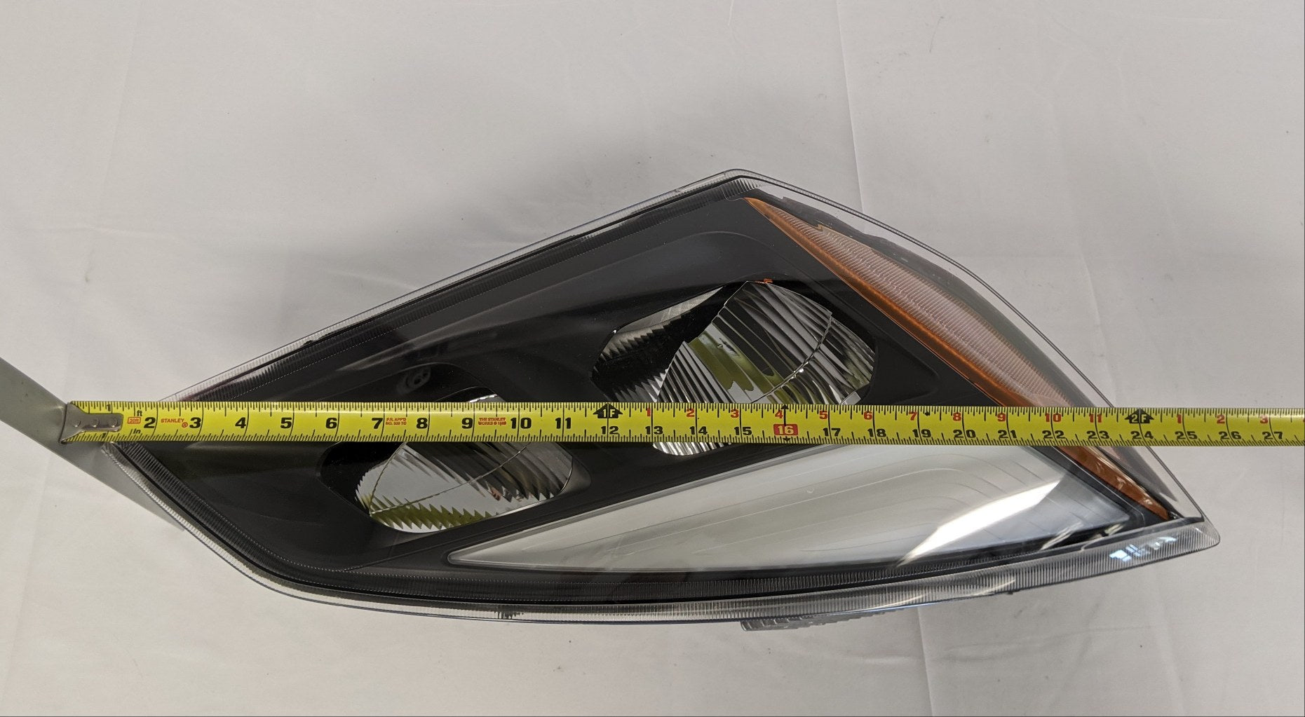 Damaged Freightliner Cascadia P4 RH LED Headlight - P/N A66-01405-003 (9208930206012)