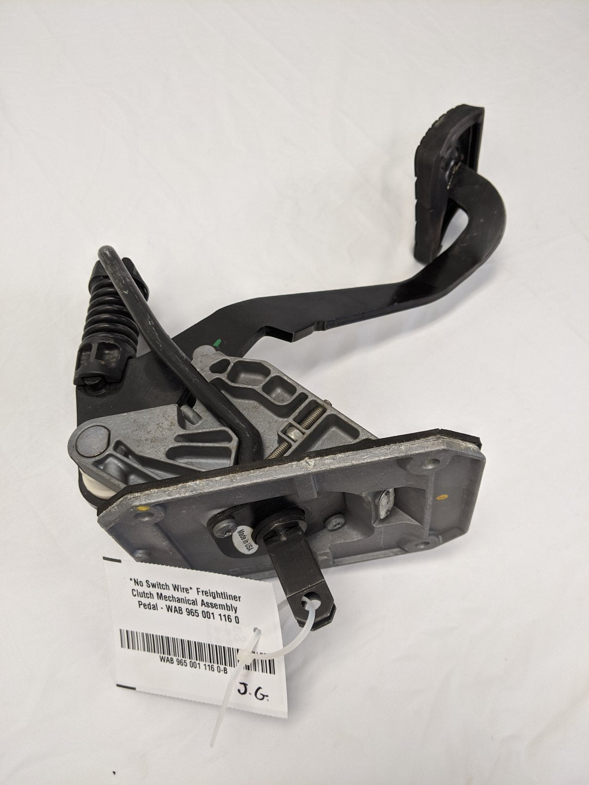 *No Switch Wire* Freightliner Clutch Mechanical Assembly Pedal - WAB 965 001 116 0