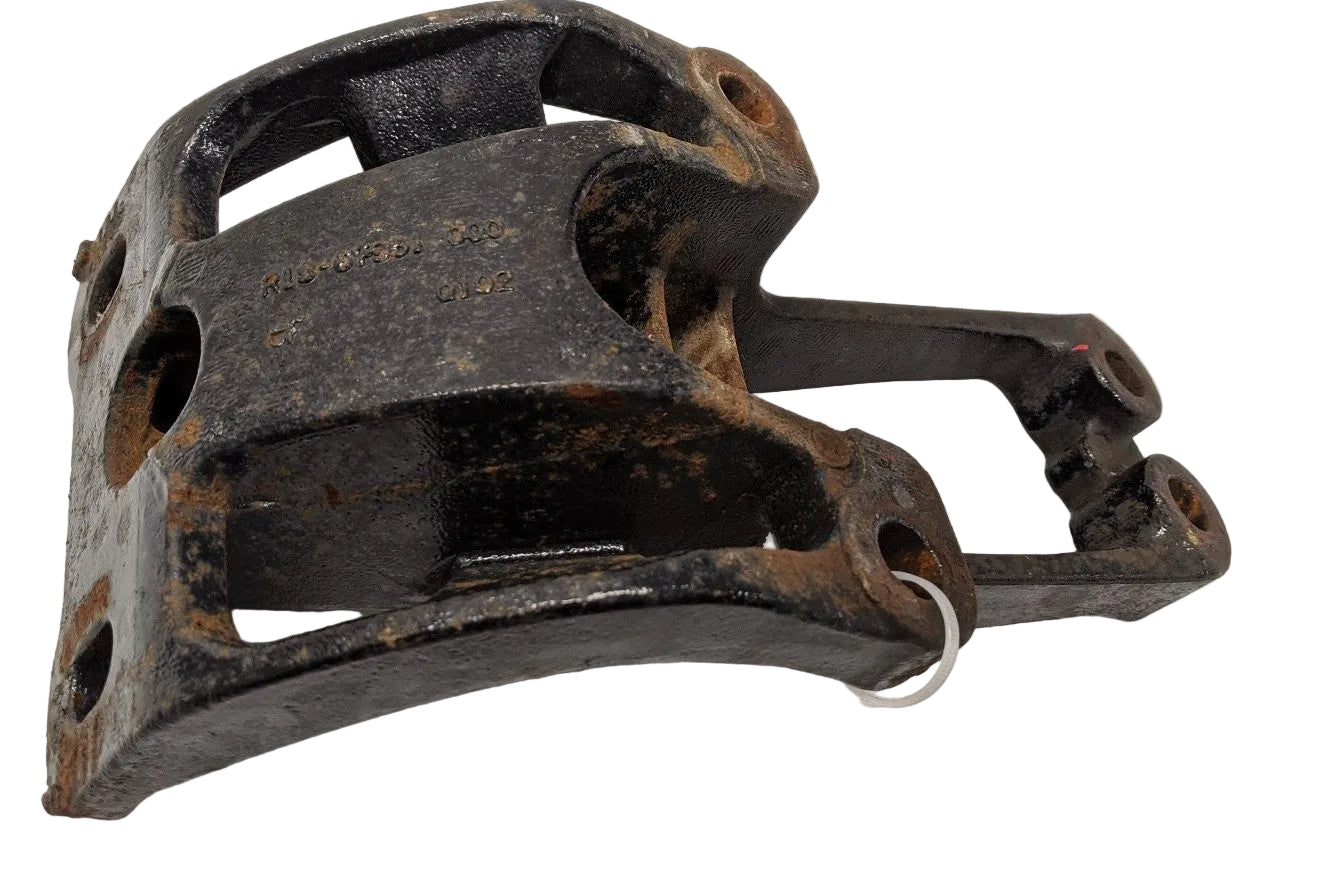 Used FTL Cascadia P4 Front Cab Support Mounting Bracket - P/N R18-67961-000