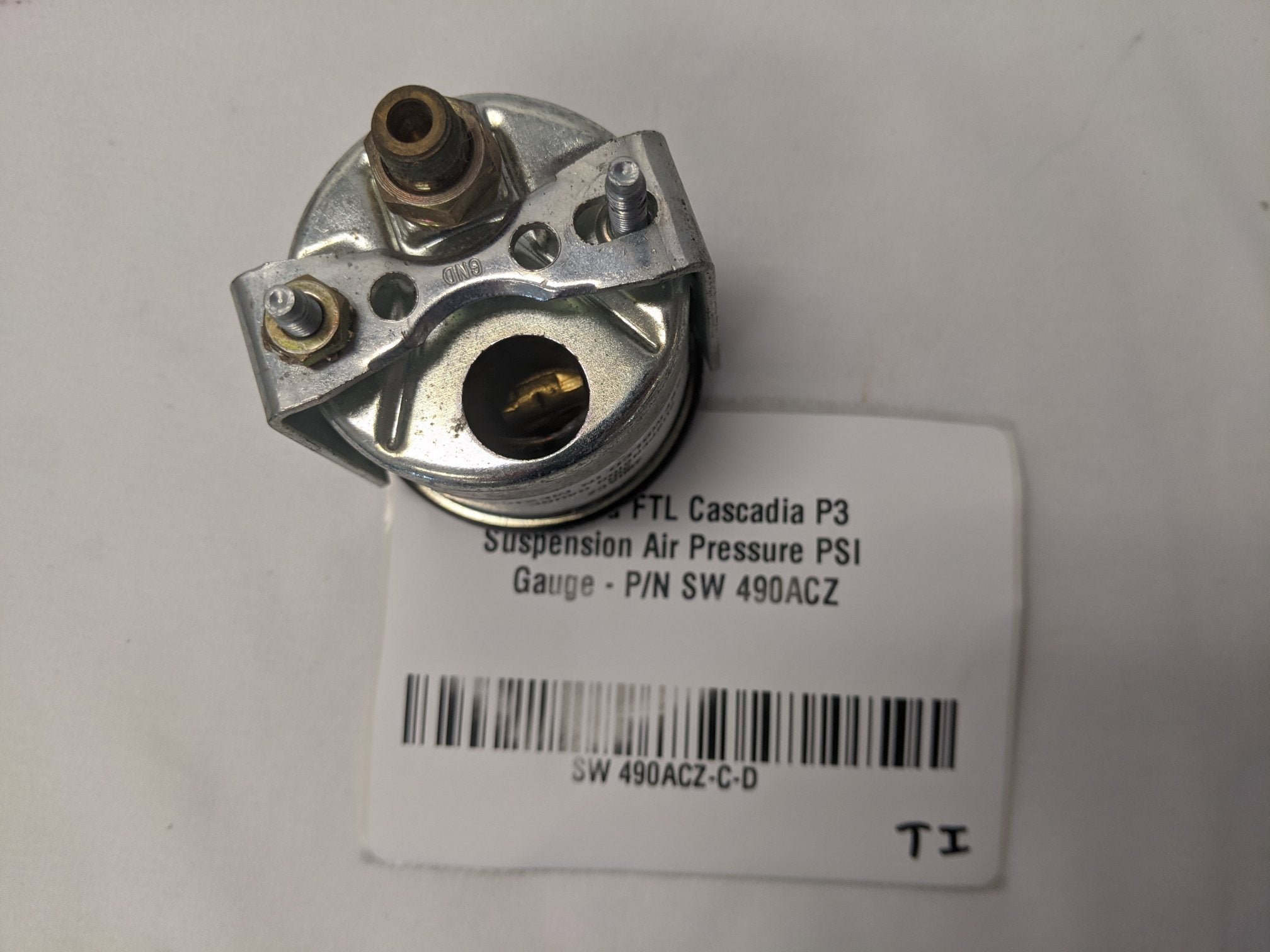 Damaged FTL Cascadia P3 Suspension Air Pressure PSI Gauge - P/N SW 490ACZ