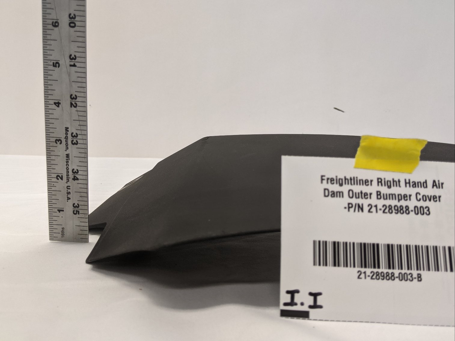 Freightliner RH Air Dam Outer Bumper Cover -P/N 21-28988-003