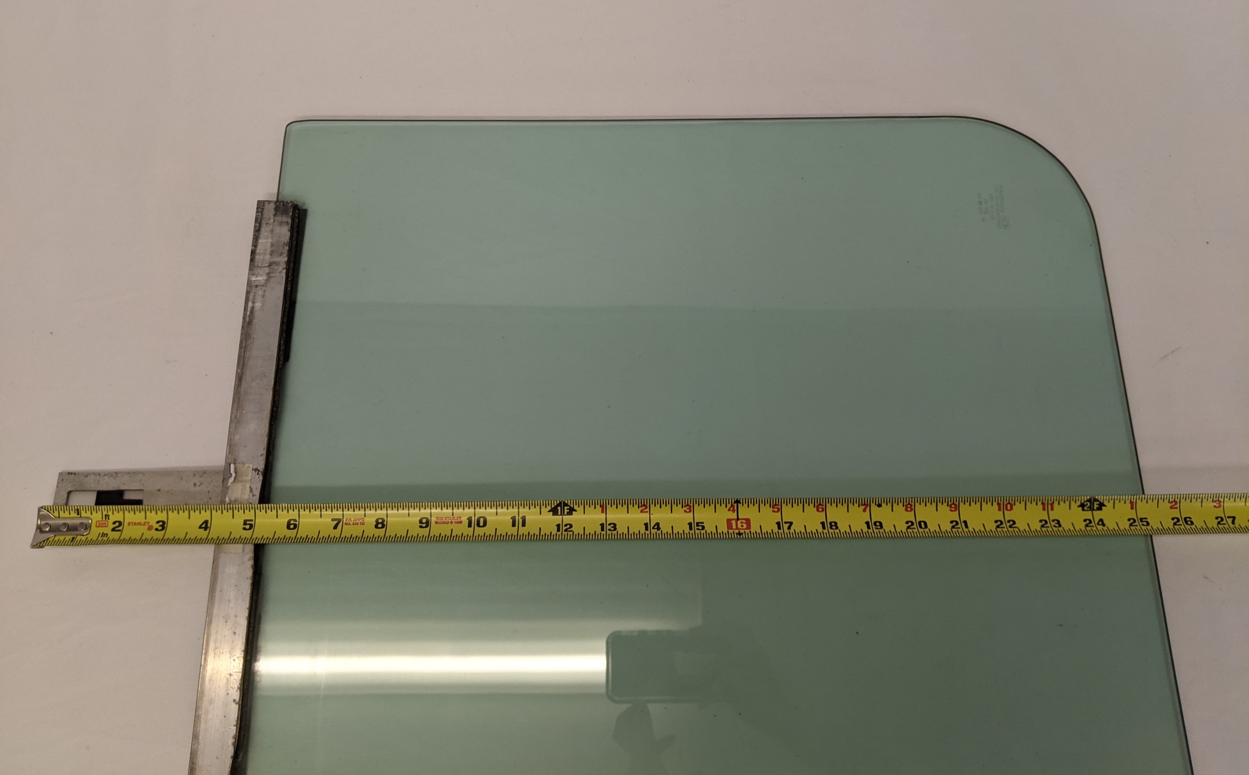 Used Freightliner FLD RH Tinted Air Operated Door Window Glass- P/N 18-17450-001 (10098615779644)