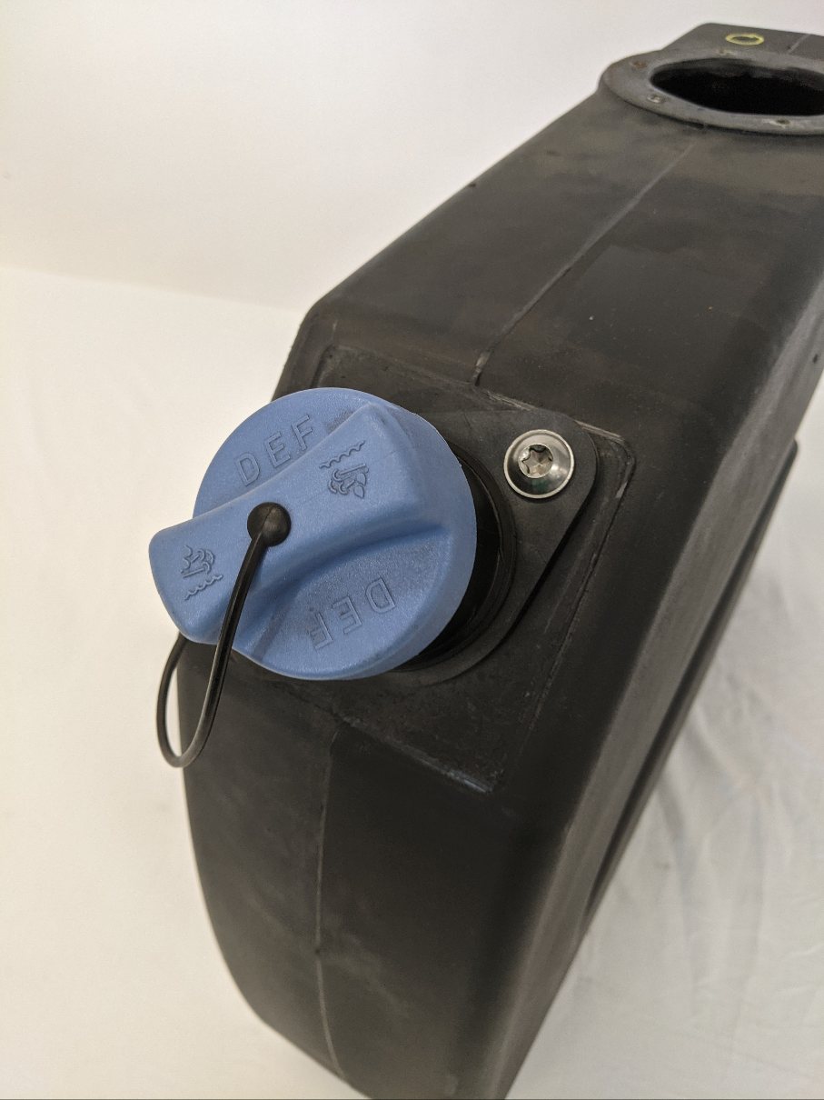 *No Vent* Freightliner 6 Gal DEF Tank - P/N  04-31371-000 (10169105383740)
