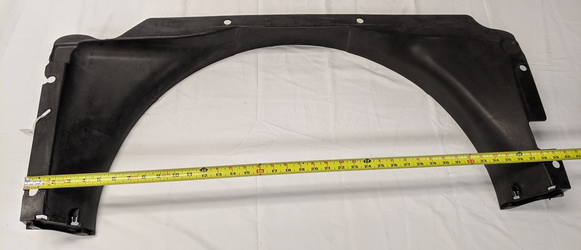 Damaged Freightliner Black Radiator Fan Upper Shroud Piece - P/N 05-25201-001