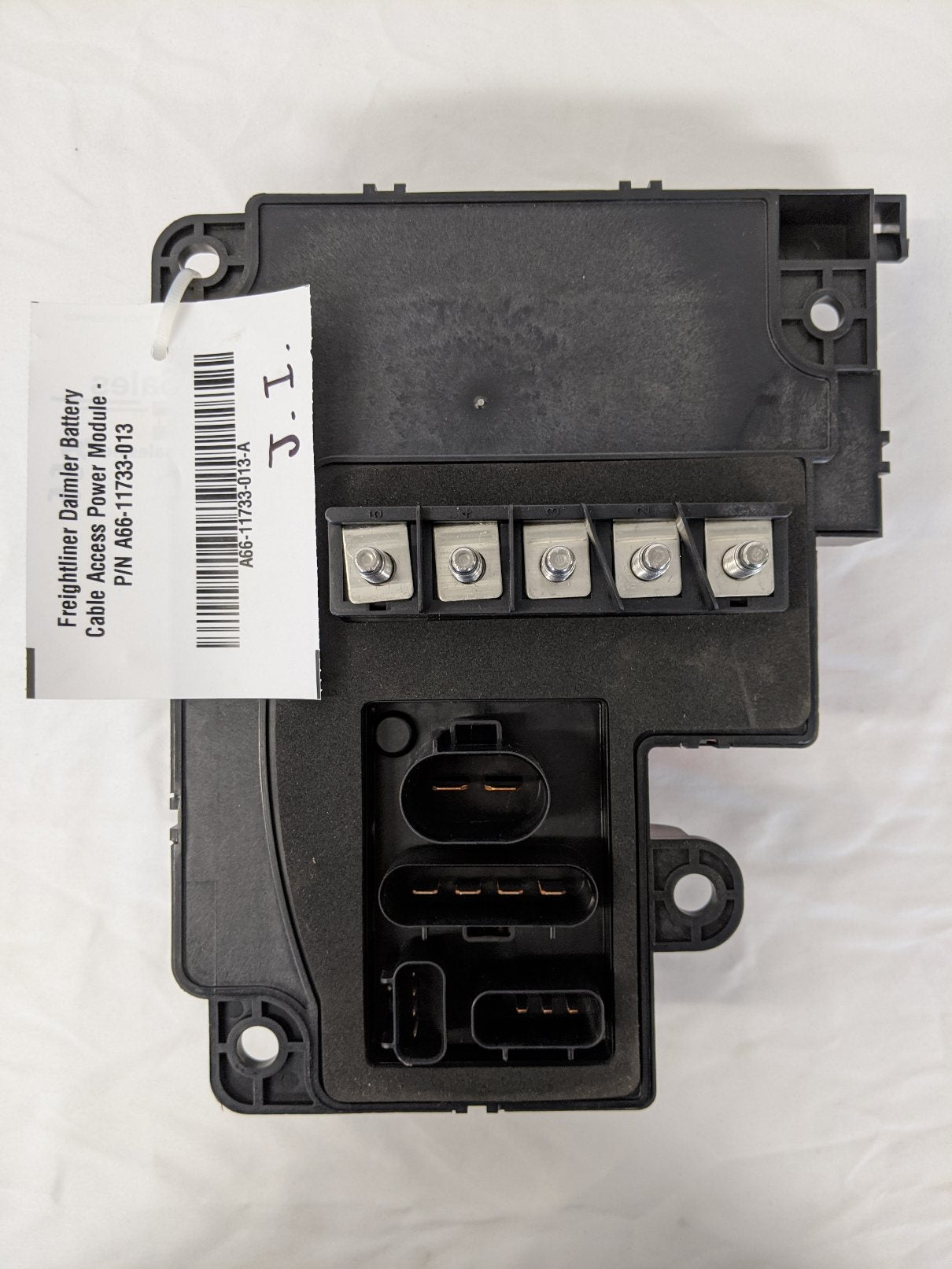 New Freightliner Daimler Battery Cable Access Power Module - P/N A66-11733-013 (10169464848700)
