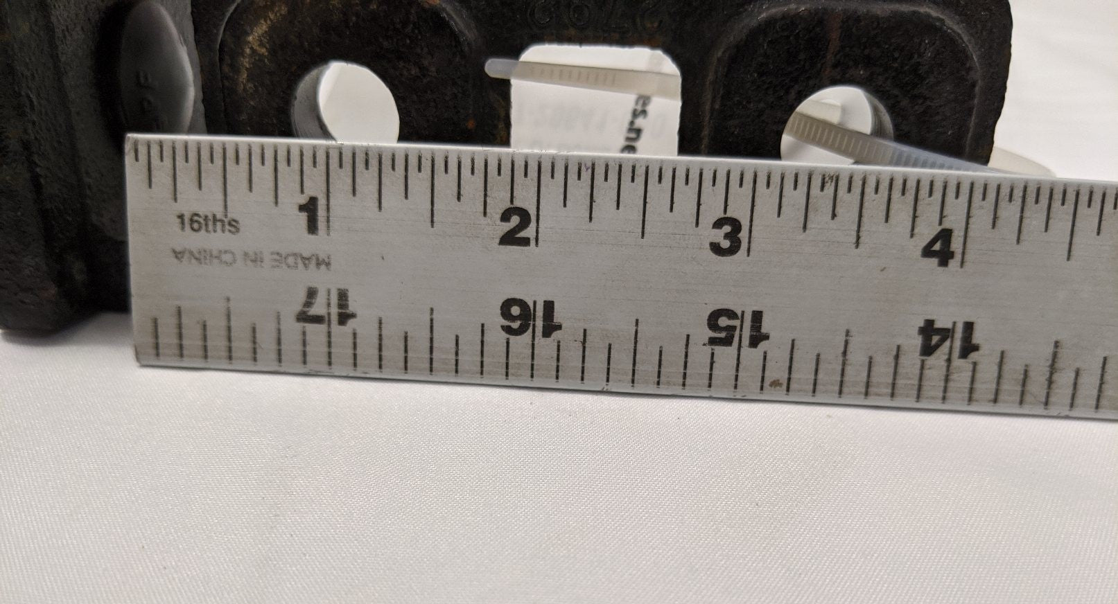 Used Freightliner Cascadia P4 Hood Support, Pivot Bracket - P/N A17-20641-000