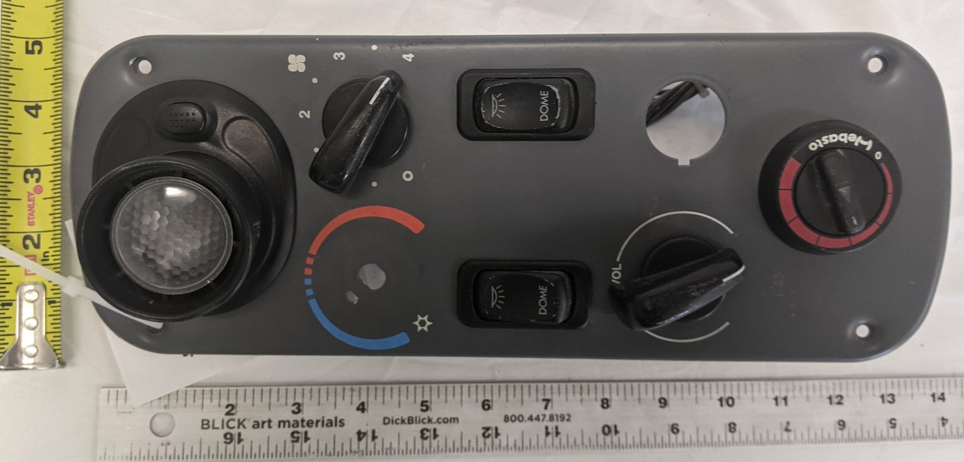 Used Freightliner Columbia Sleeper Box Control Panel - P/N 22-46623-044