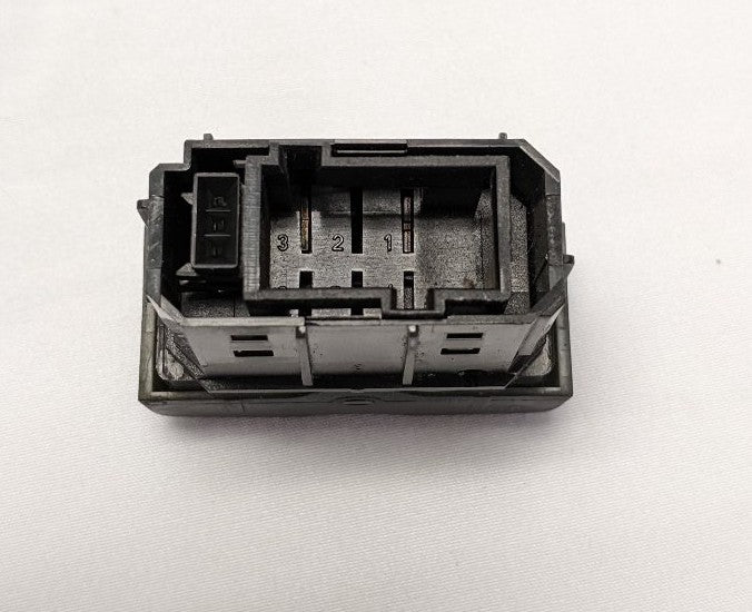 Freightliner Cascadia Shutdown Override Rocker Switch A06-53782-015