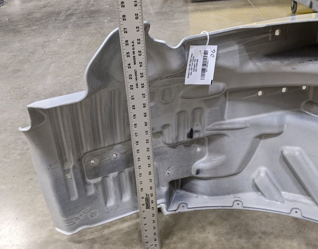 Western Star 47X RH Front Fender Extension | A22-77020-005