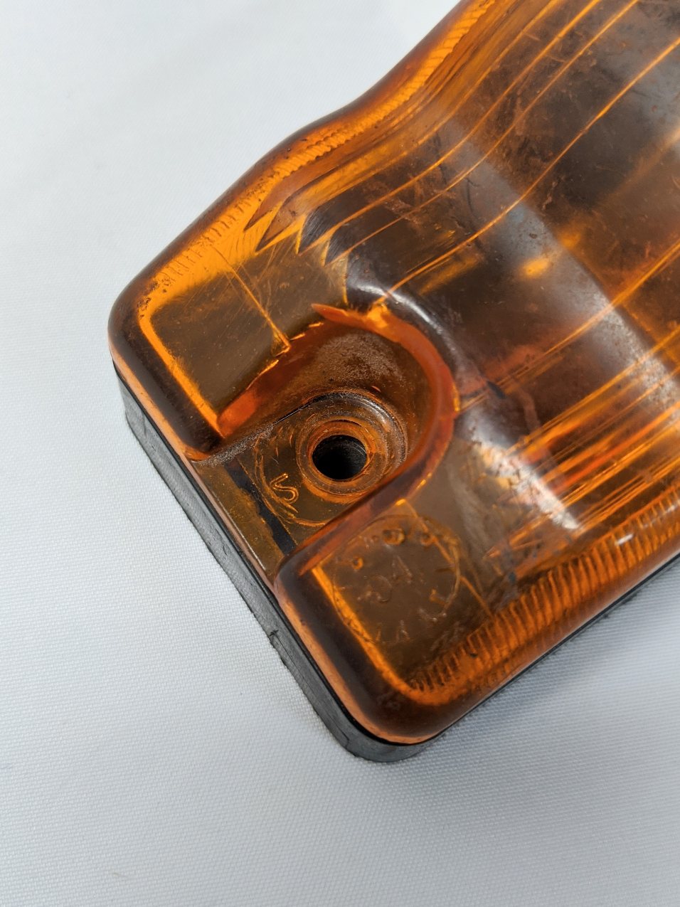 Damaged Grote 9241 Amber Side Turn Signal Lamp - P/N GRO53163