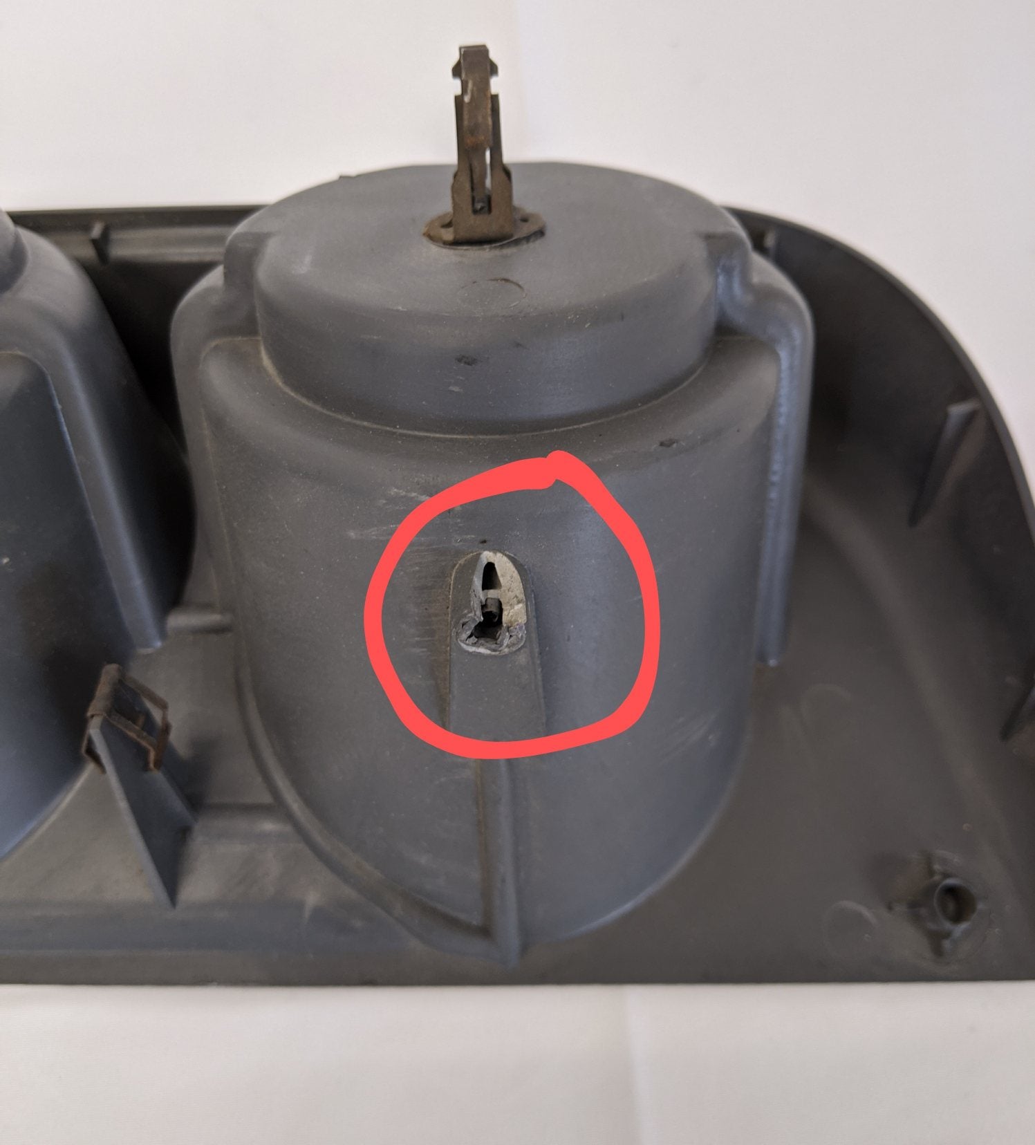 Damaged Freightliner Columbia, Century Gray Dash Cup Holder - P/N A18-41157-002 (10175160713532)