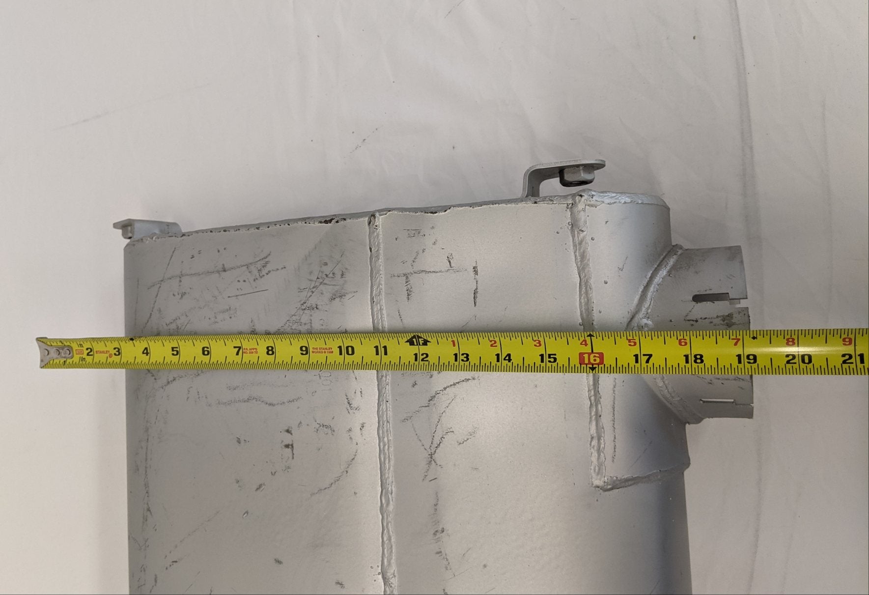 Freightliner Left Hand Outlet Oval Muffler - P/N  04-20014-001 (6573332365398)