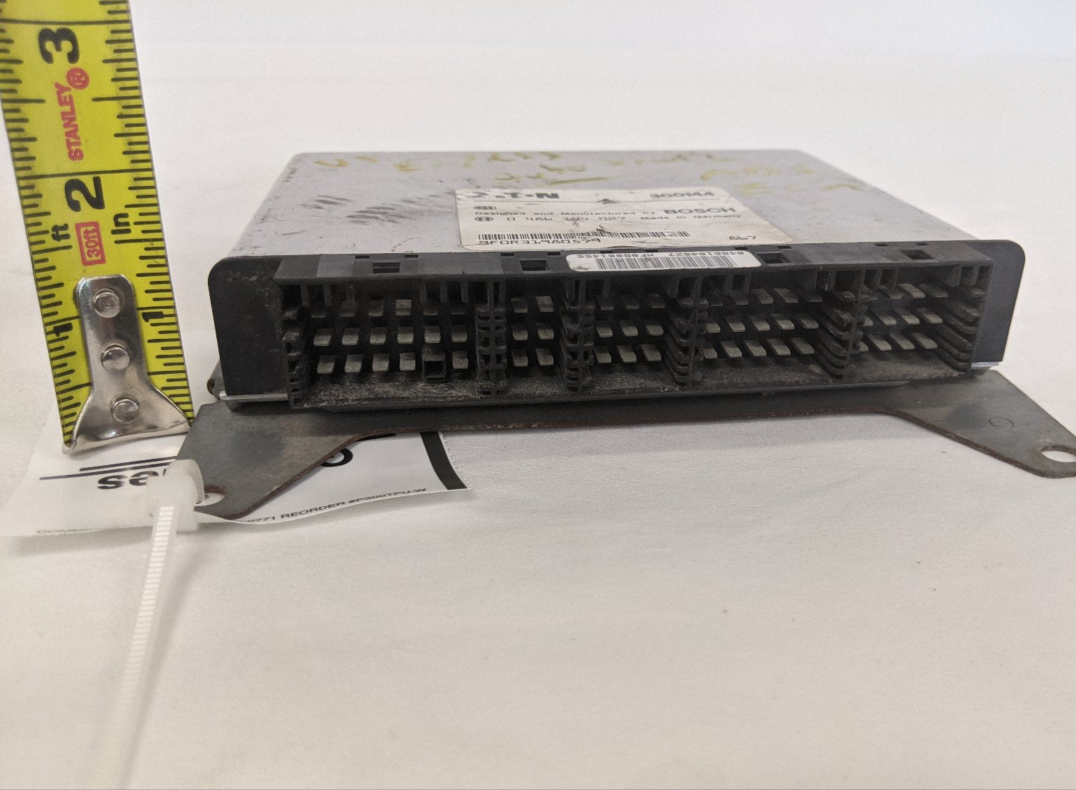 Used Eaton Antilock Brakes Electronic Control Unit - P/N ETN 300144