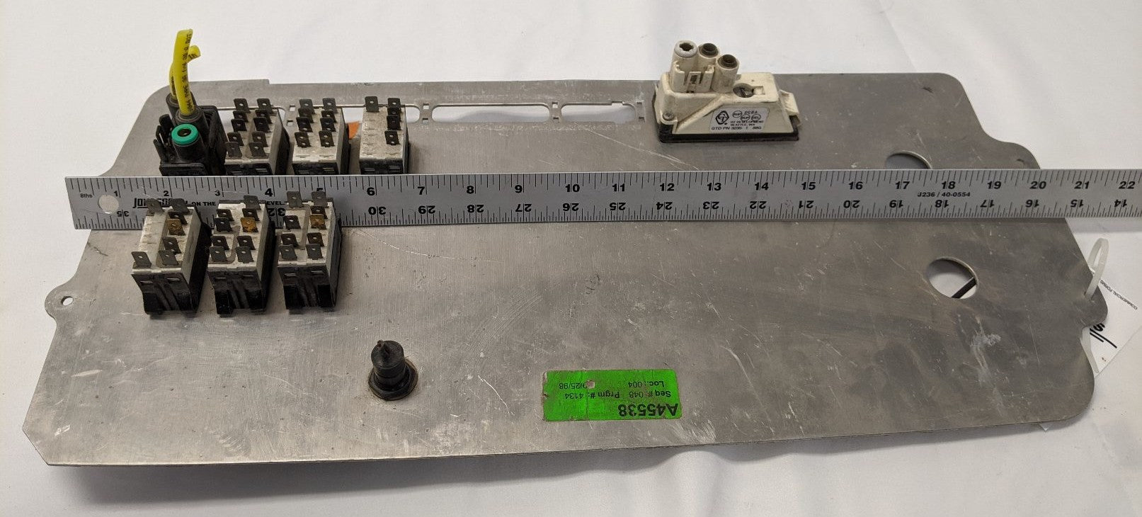 Used Freightliner Columbia Central Instrument Dash Panel  -  P/N 22-45867-000