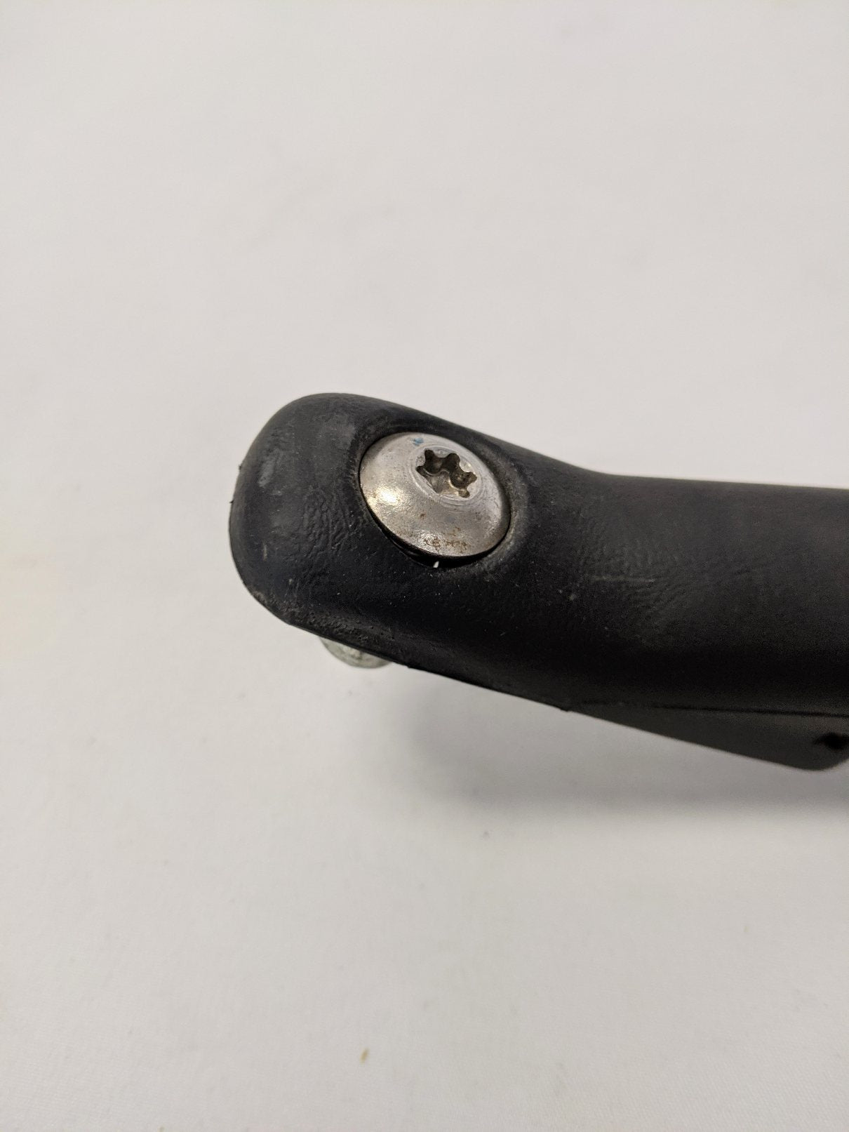 Freightliner B-Pillar Cab Entry Grab Handle | 18-31406-004 | Used