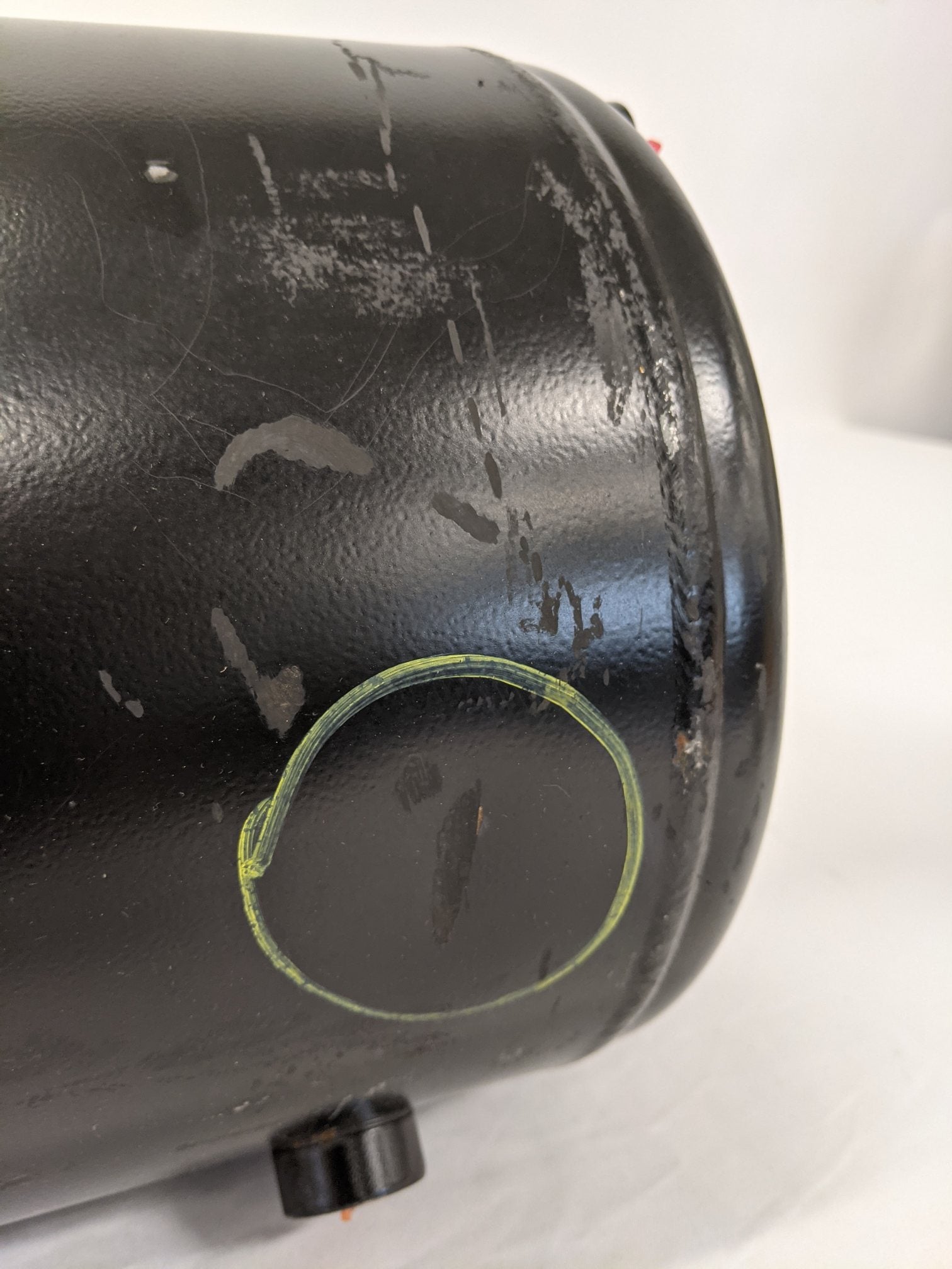 *Dented* Western Star Dual Reservoir Air Tank - P/N 71101-3407 (10115977543996)