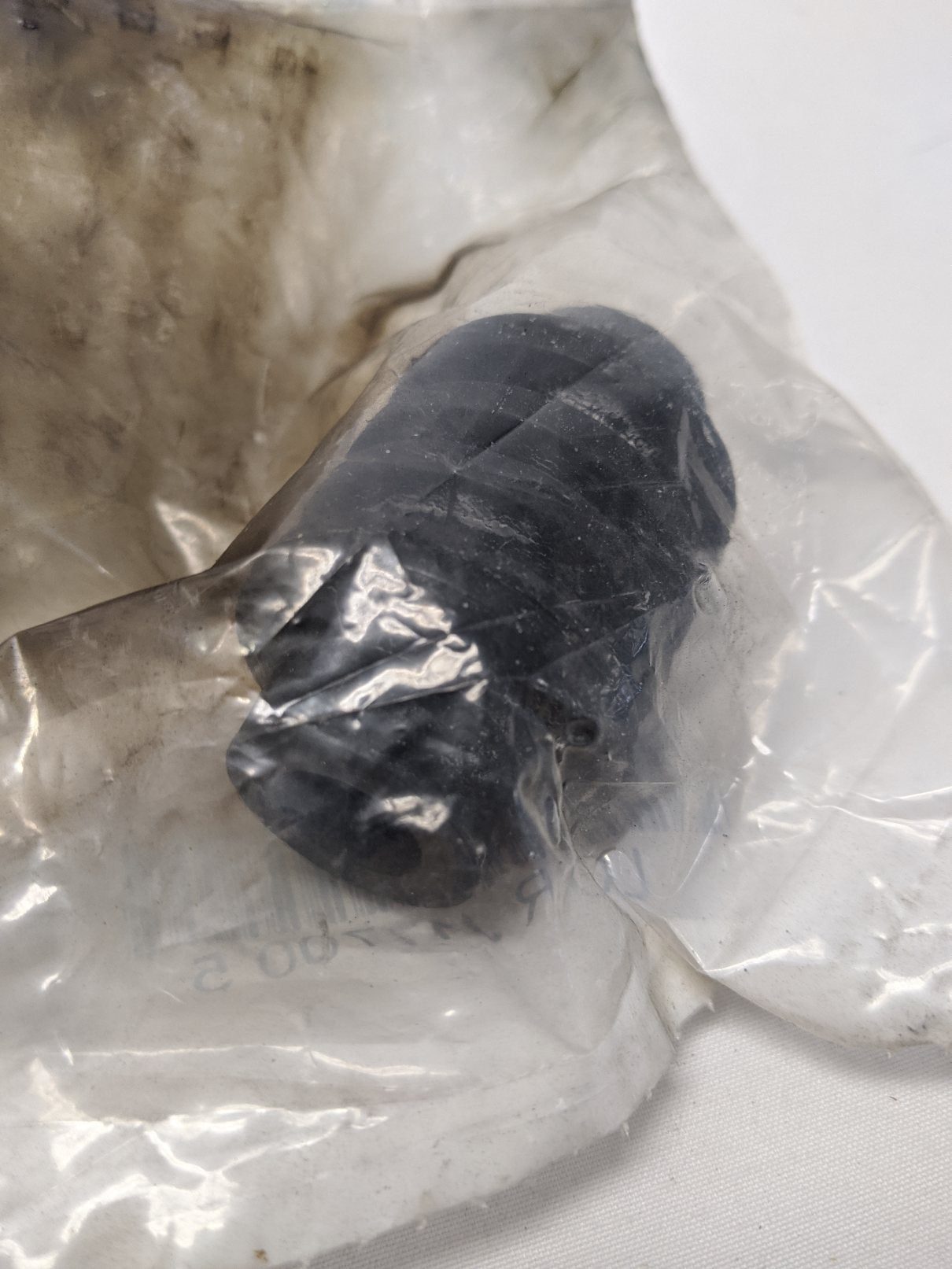 New Freightliner FLD Hood Hinge Pivot Bushing - P/N  LOR/J17700-5