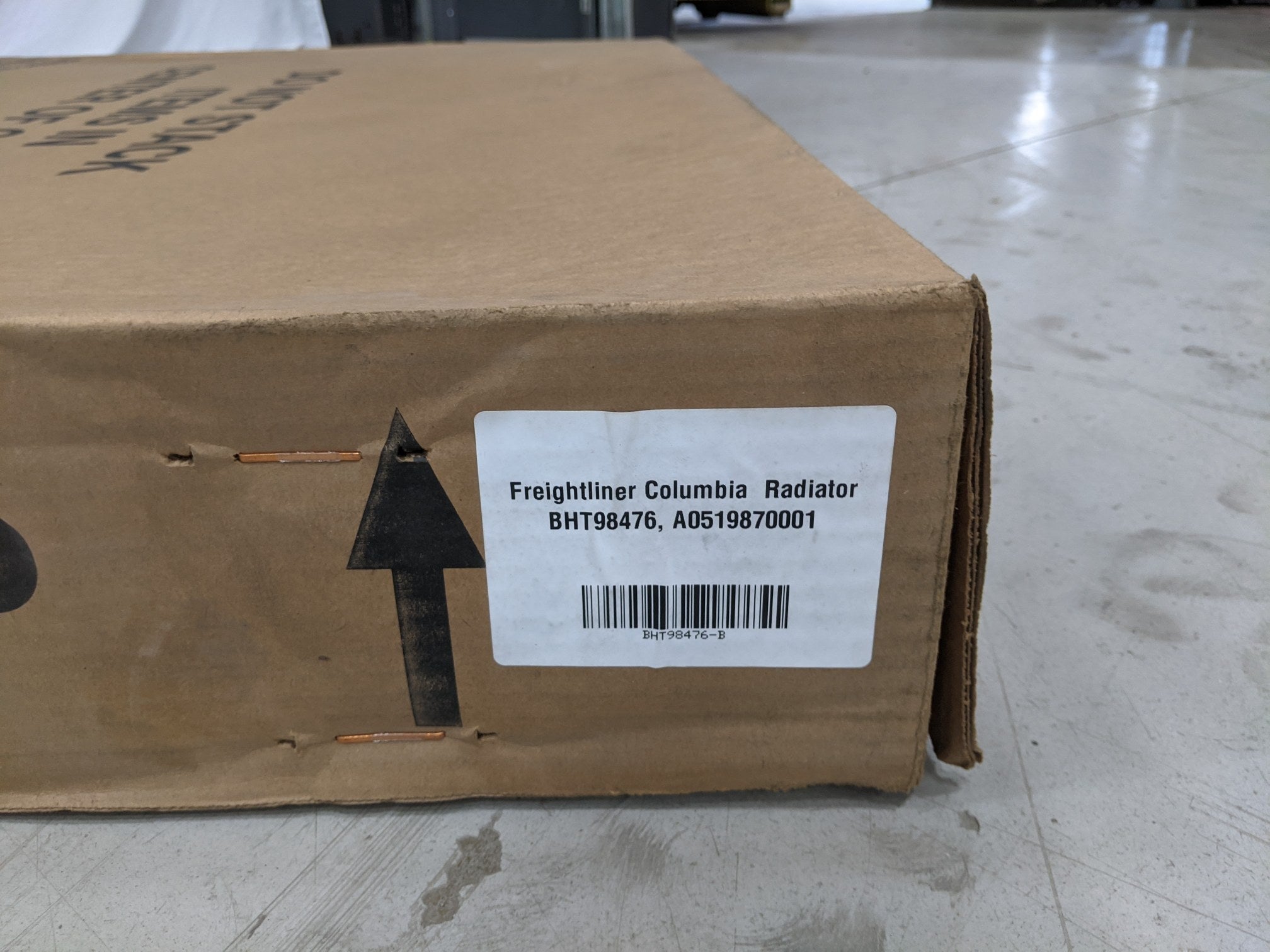 Freightliner Columbia  Radiator BHT98476, A0519870001 (4023572430934)