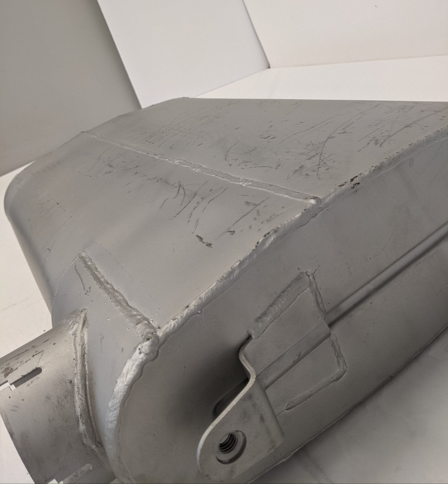 Freightliner Left Hand Outlet Oval Muffler - P/N  04-20014-001 (6573332365398)