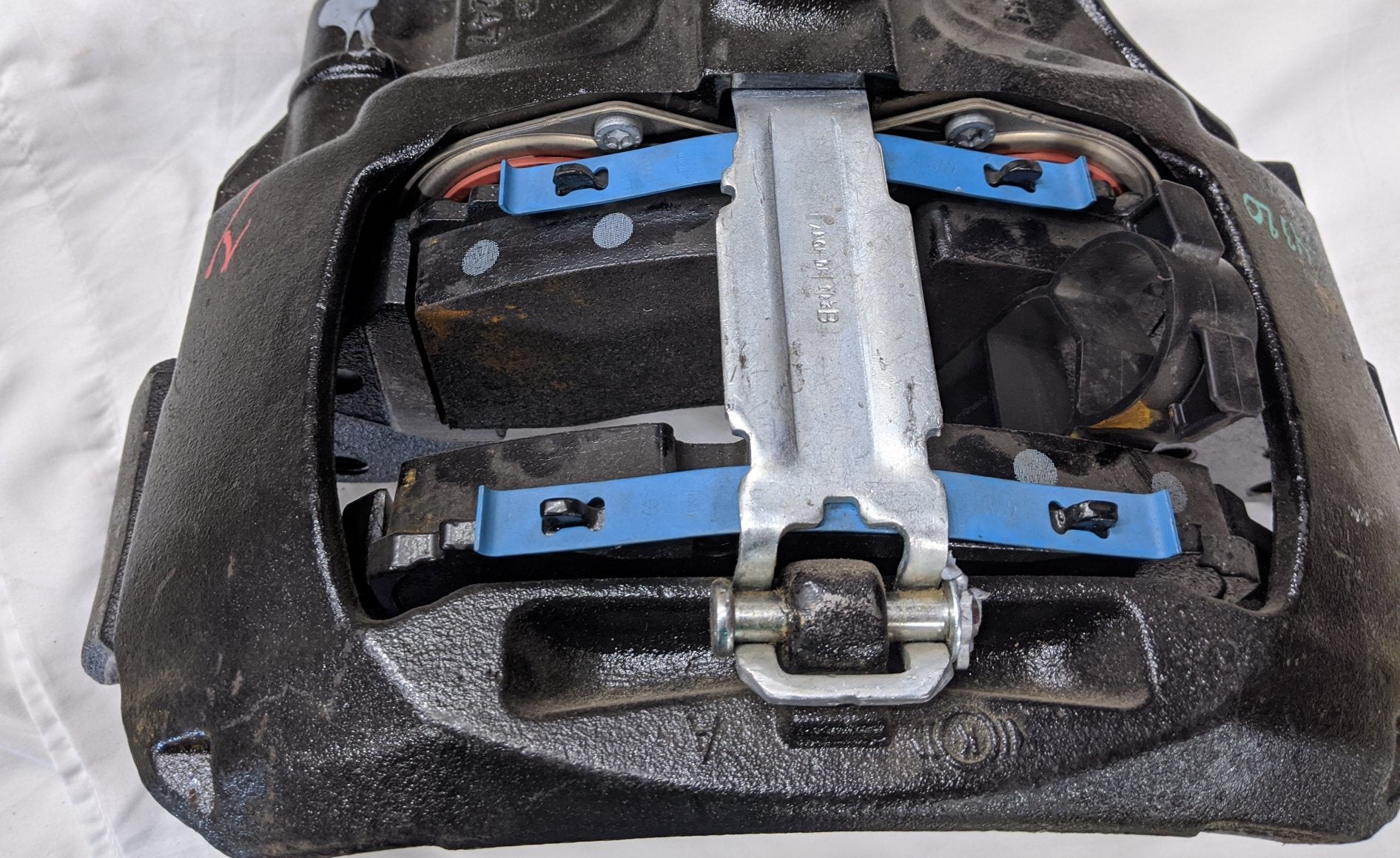 Bendix RH 22X, 276, 0750B Front Disc Brake Caliper - P/N BW K153603 (9499331756348)