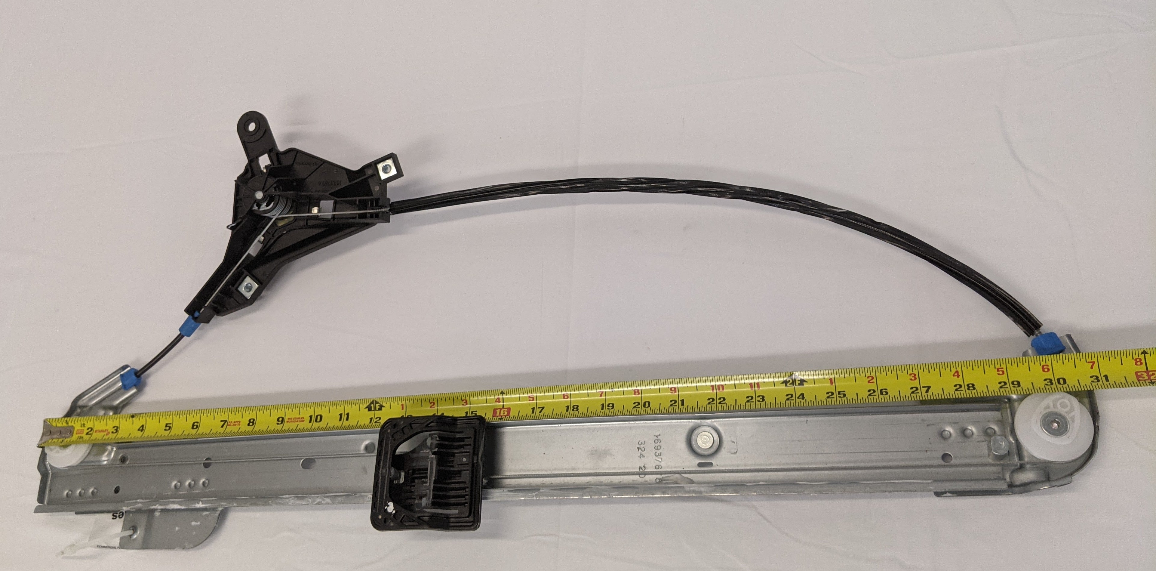 New Freightliner M2 RH Manual Window Regulator Assy - P/N A18-73883-001 (10125581254972)