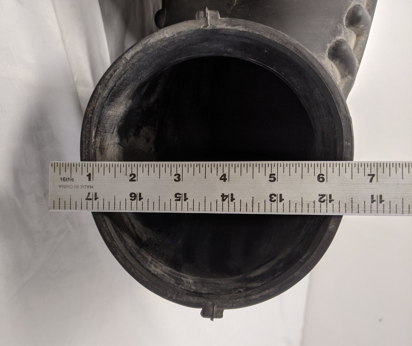 Freightliner Air Intake Elbow Pipe (03-23707-000) - Used