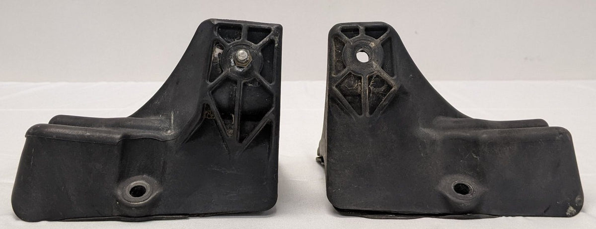 *Lot of 2* Used RH UPR & LWR Sleeper Extension Brackets -P/N A22-68051/68052-001